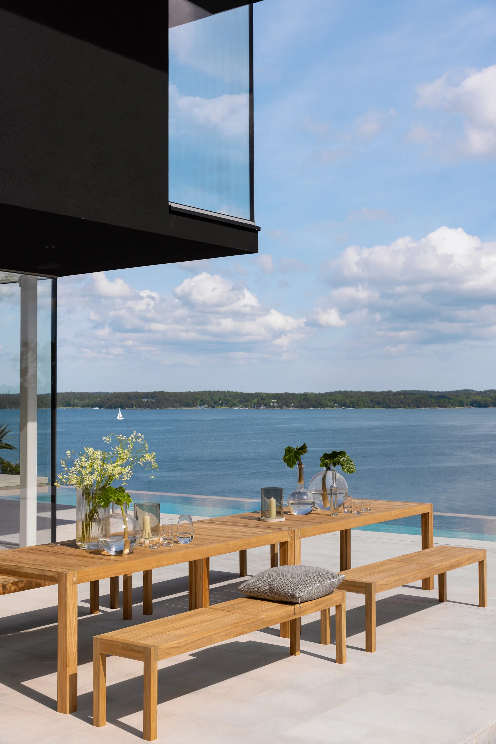 Laknäs dining table 210x90 cm, Teak Skargaarden