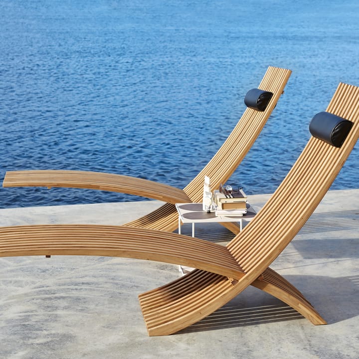 Nozib lounge chair - Teak, black neck rest in leather - Skargaarden