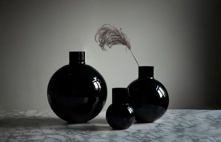 Pallo vase - Black 20 cm - Skrufs Glasbruk