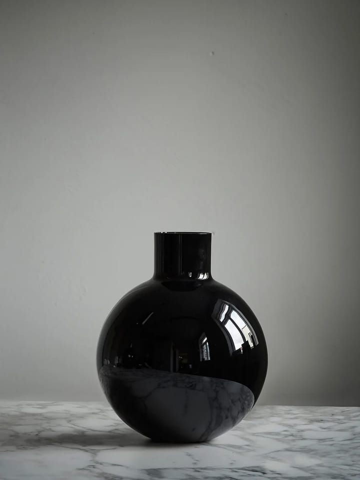 Pallo vase - Black 31 cm - Skrufs Glasbruk