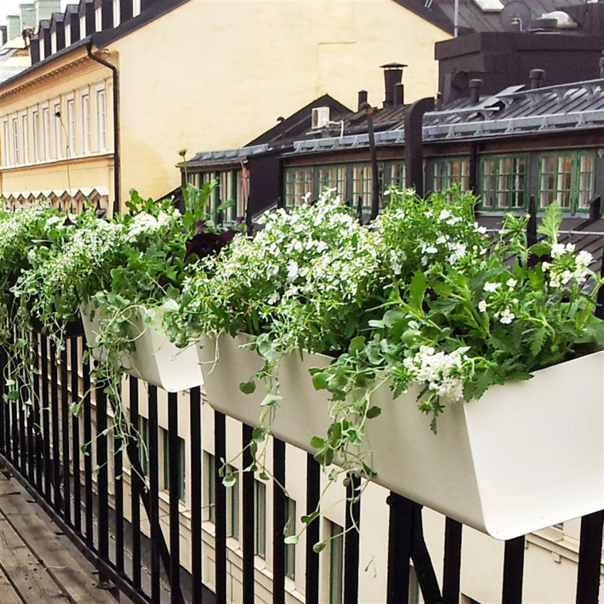 Jorda window box, White 100 cm SMD Design