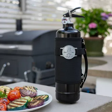 Solstickan fire extinguisher 1 kg, Outdoor edition - Black - Solstickan Design