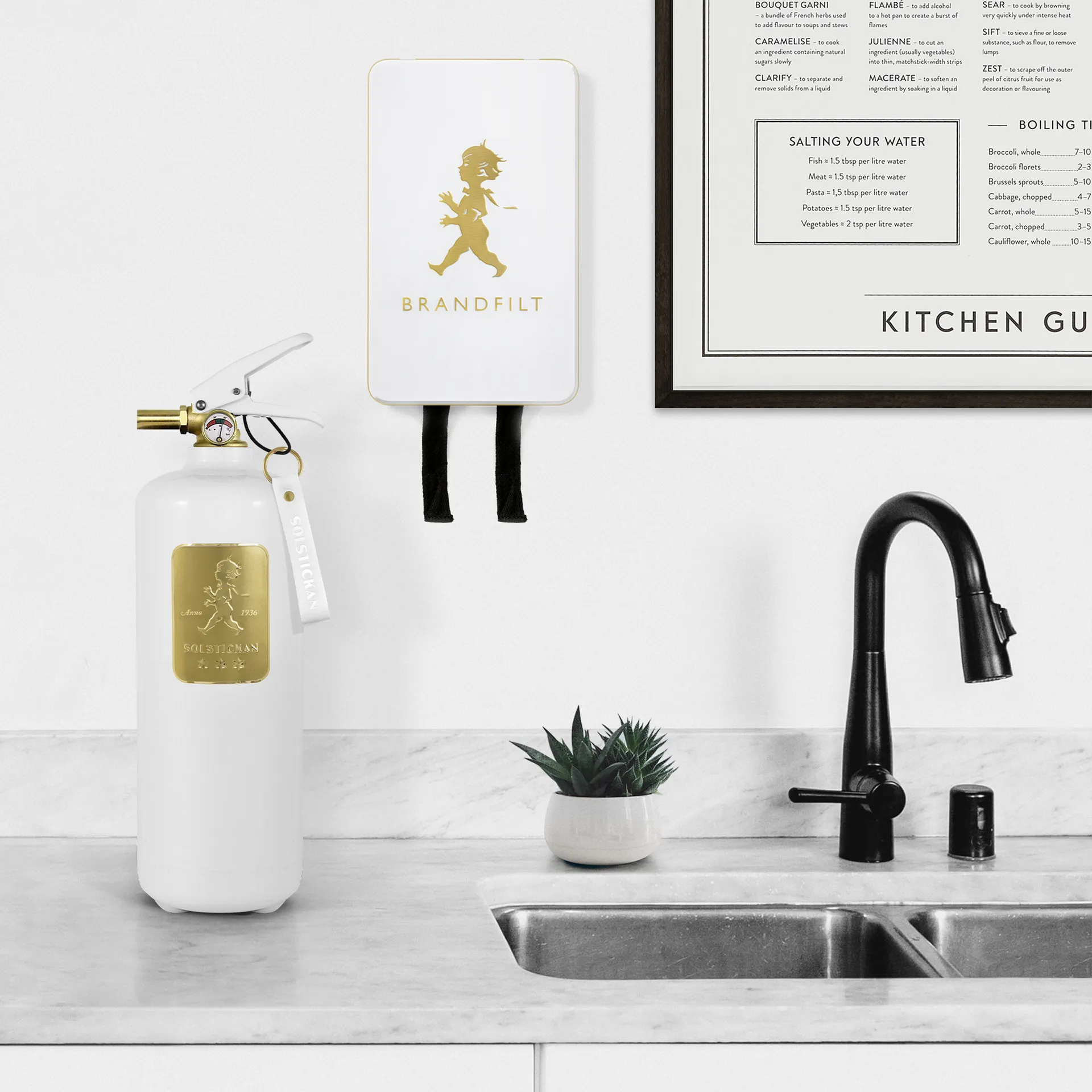 Solstickan fire extinguisher 2 kg, White-gold Solstickan Design