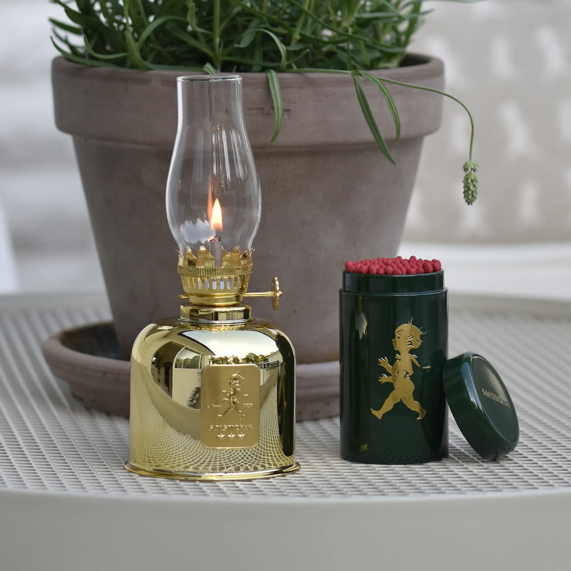 Solstickan paraffin lamp, gold, Ø8,5x20 cm Solstickan Design