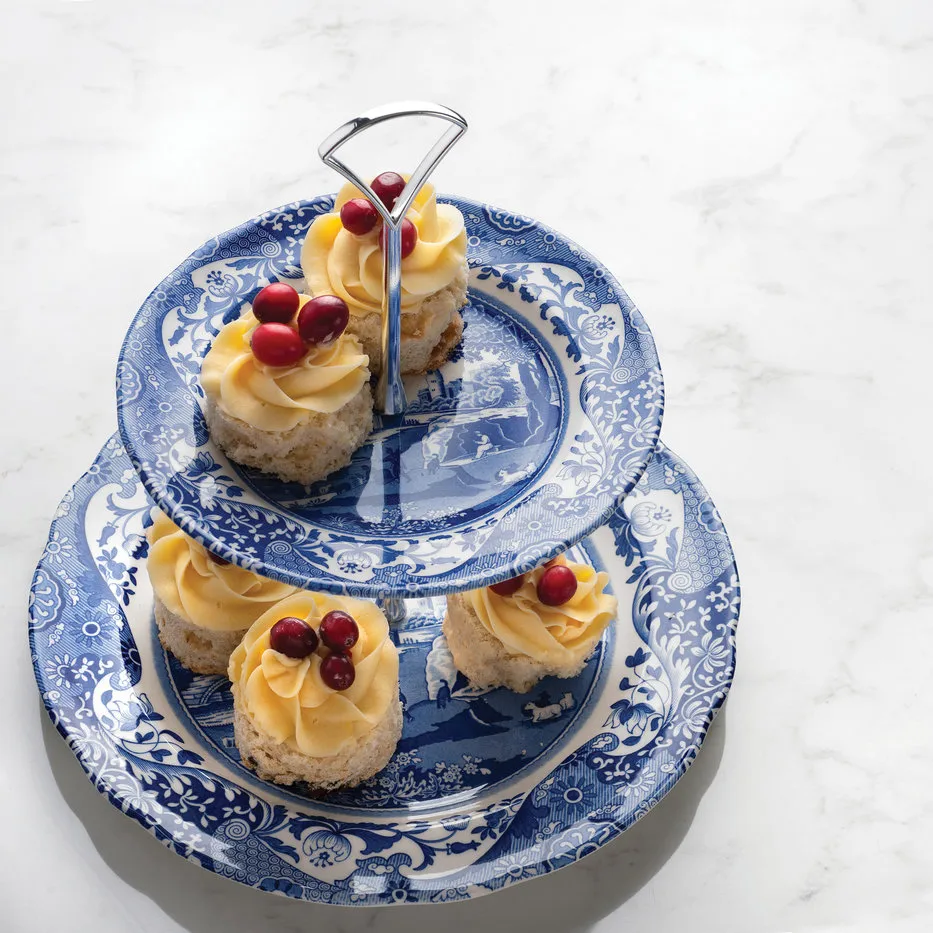 Blue Italian 2-tier cake stand from Spode - NordicNest.com