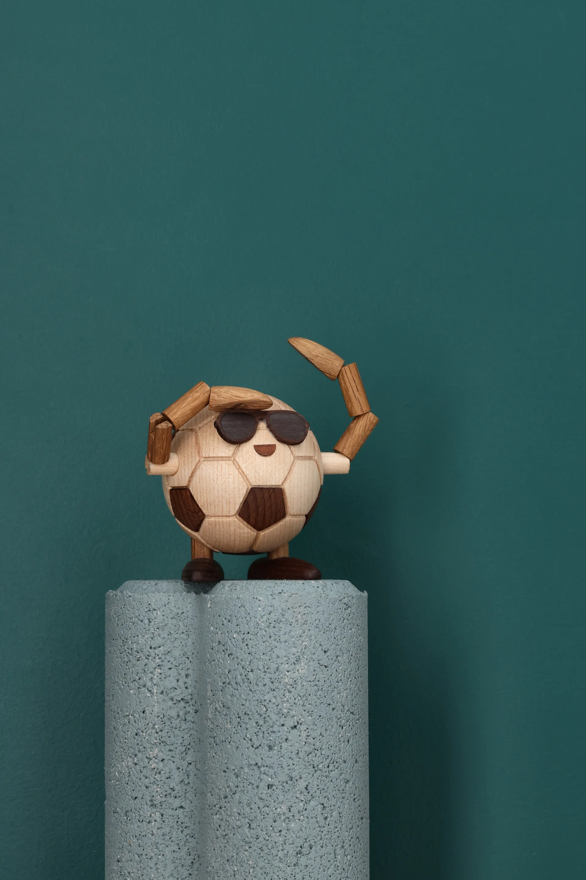 Billy Ball football figurine, Beige, 8x6.5x6.7 cm Spring Copenhagen