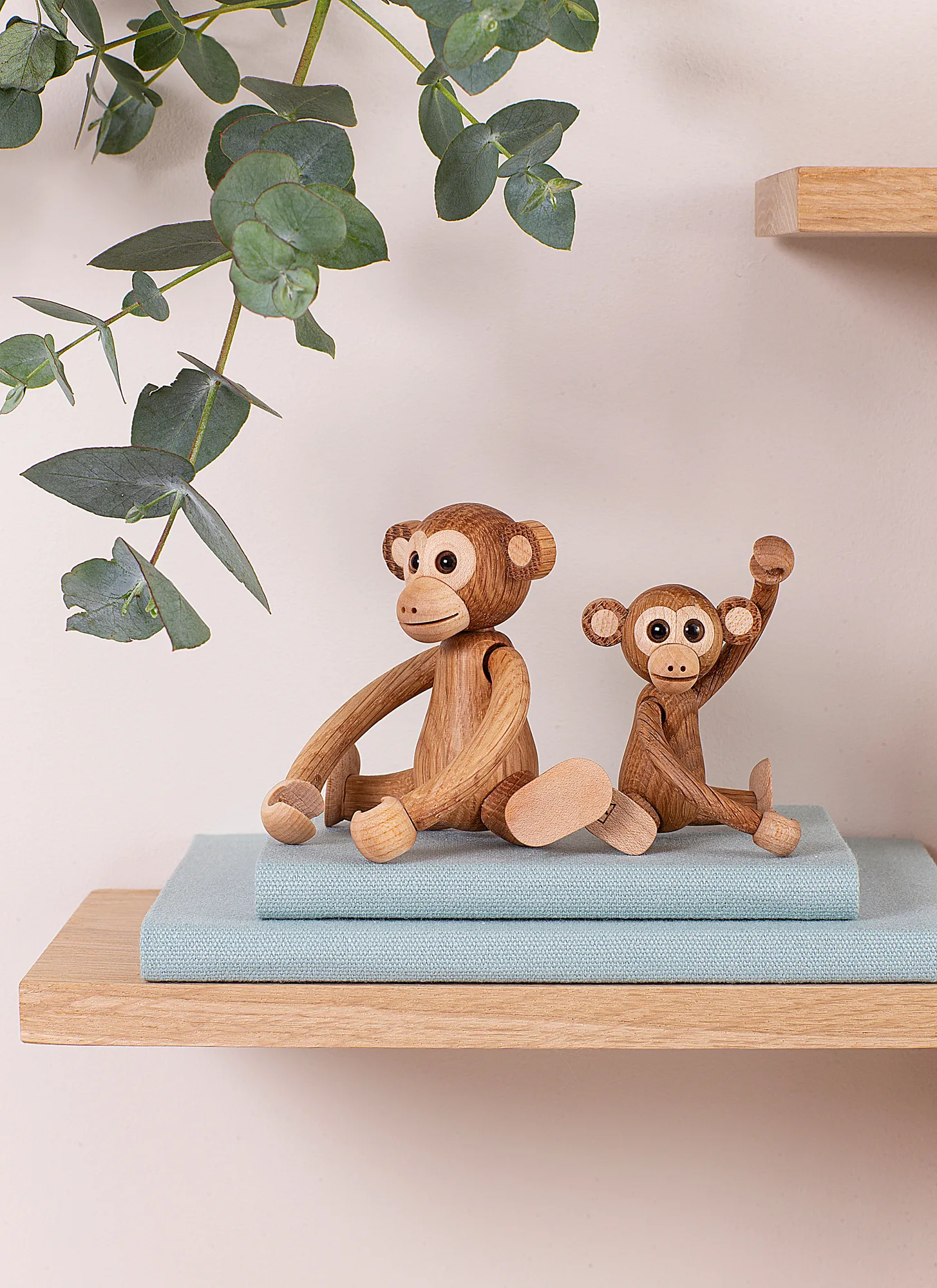 Jolly monkey decoration 11 cm, Oak Spring Copenhagen