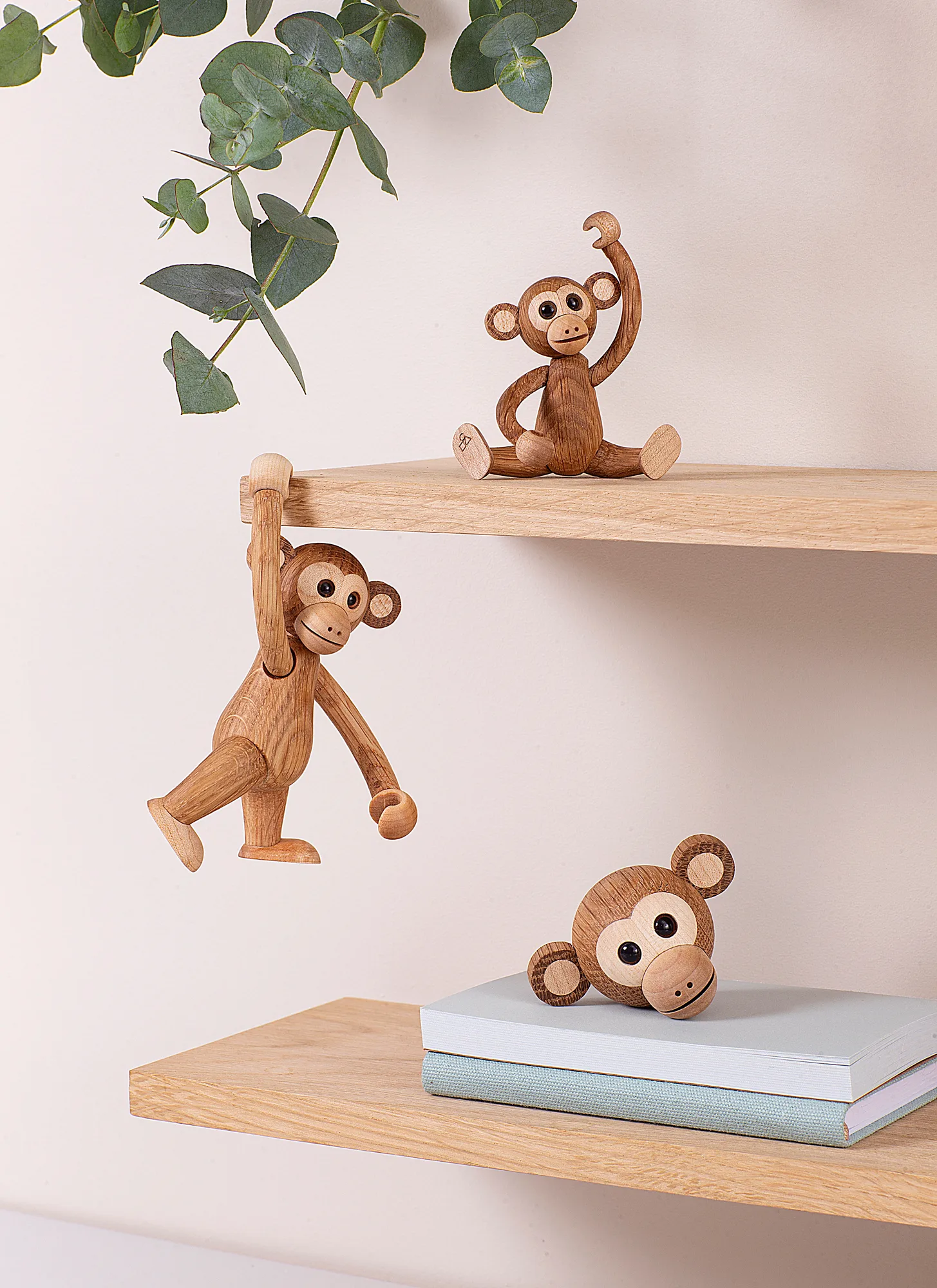 Jolly monkey decoration 11 cm, Oak Spring Copenhagen