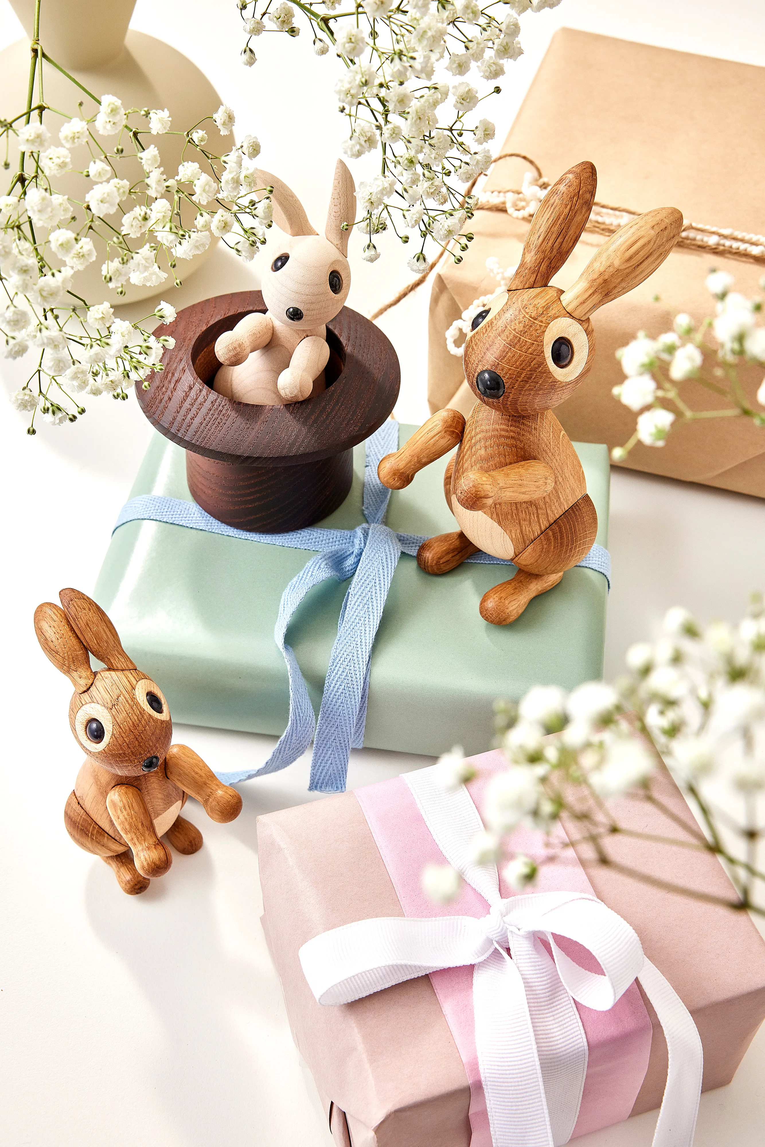 The Magic Hat rabbit decoration 9.5 cm from Spring Copenhagen