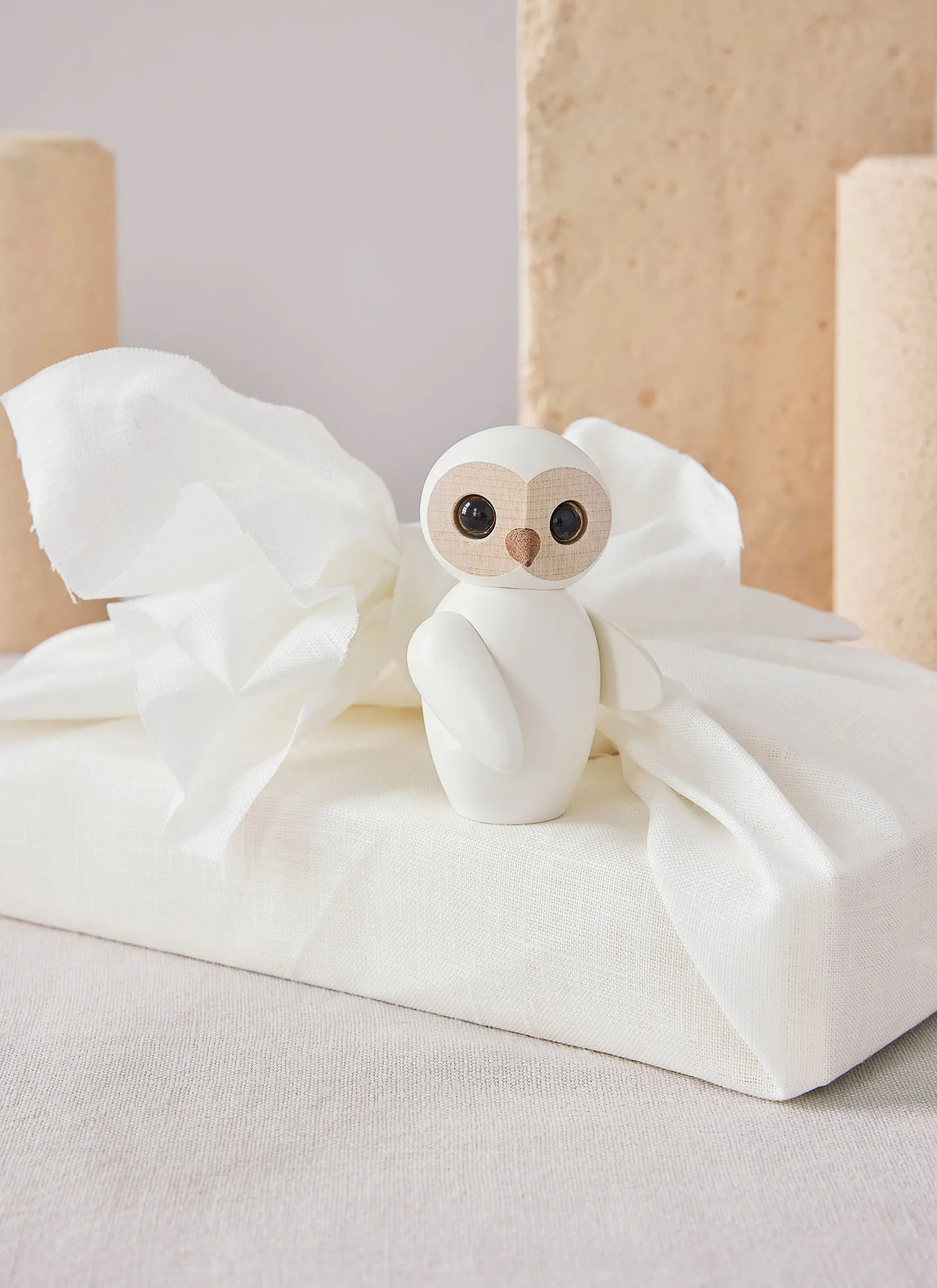 Wise owl decoration 7 cm, White Spring Copenhagen