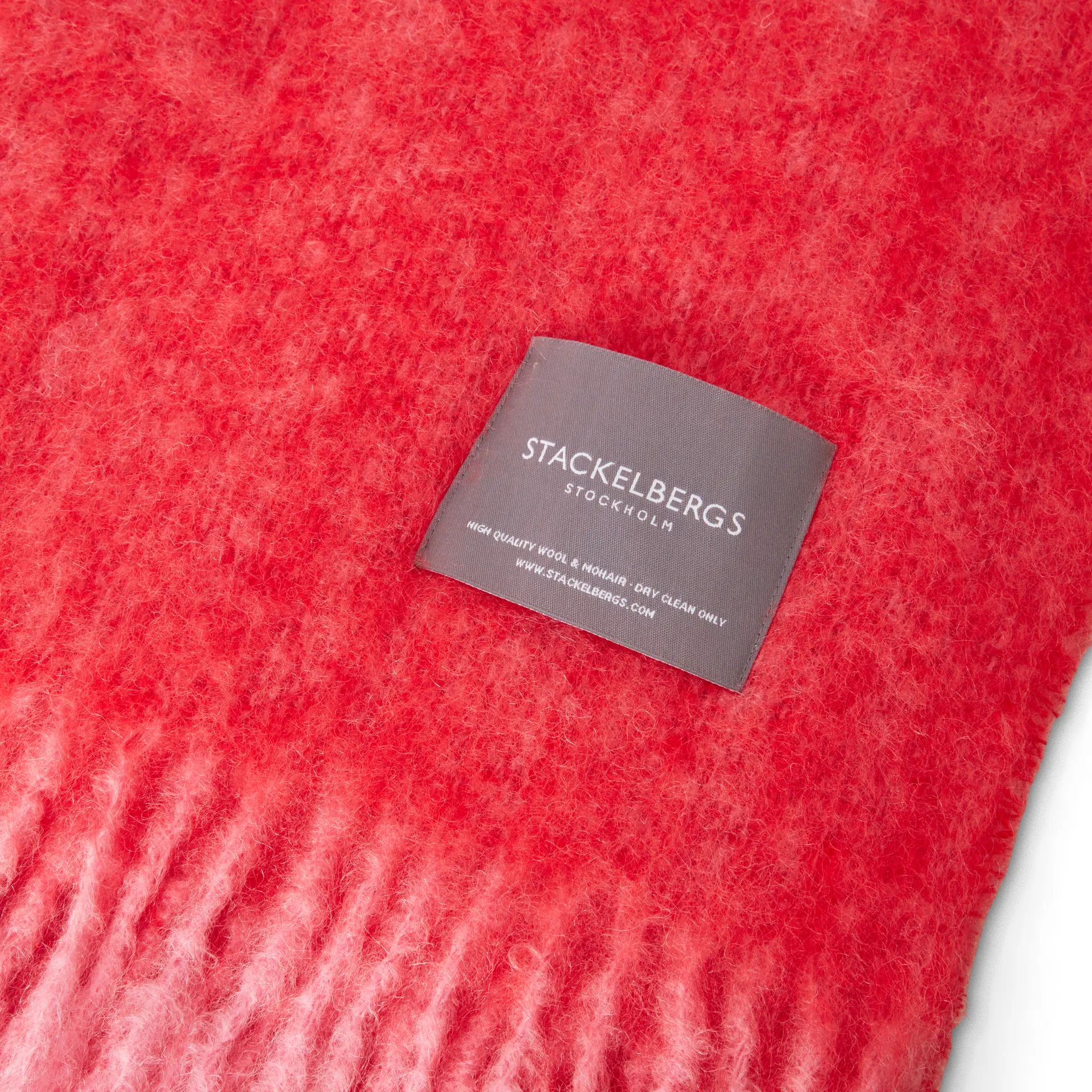 Mohair throw, Pelagon & red melange Stackelbergs