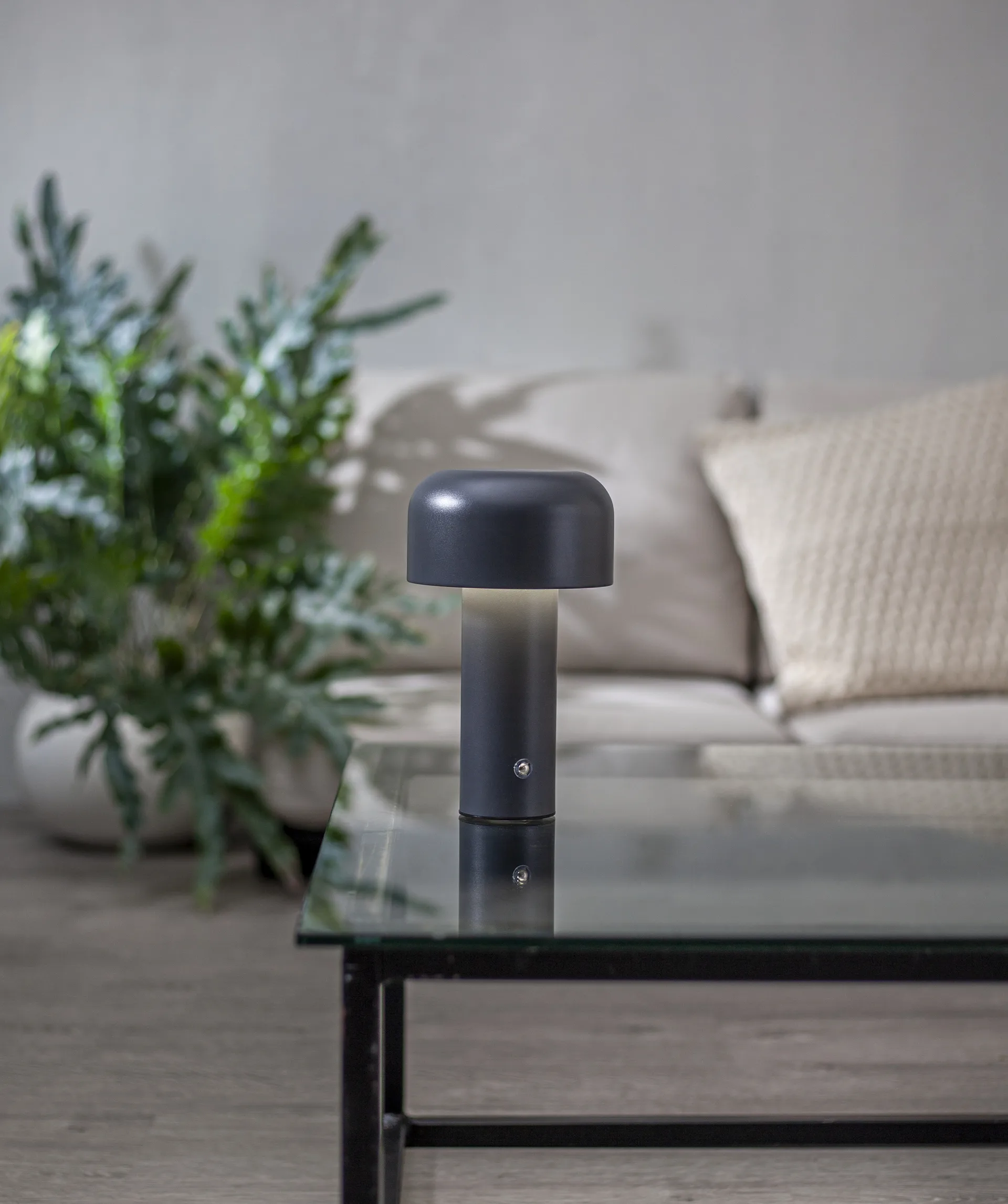 Bobby portable table lamp, Grey Star Trading