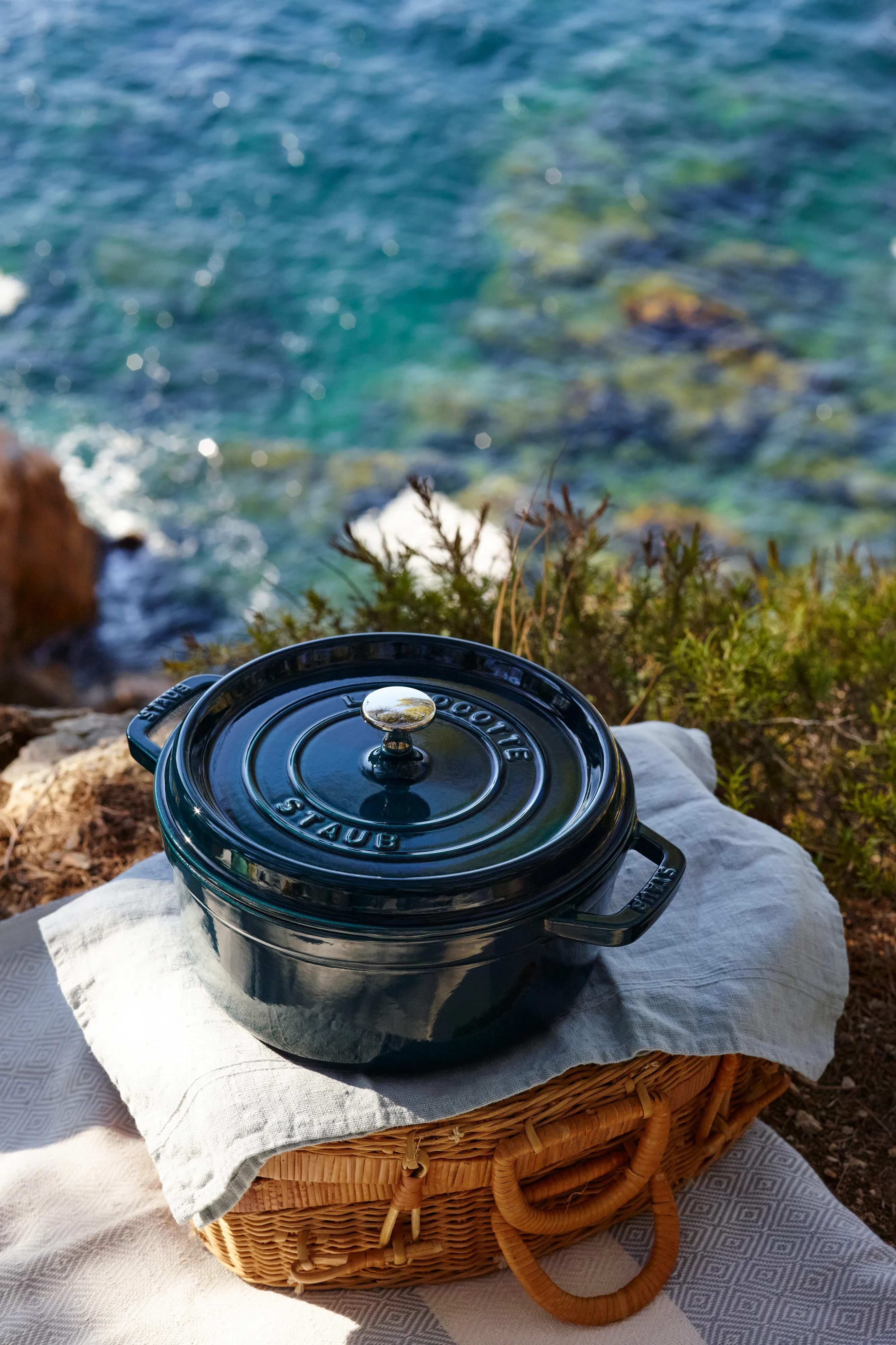 STAUB オーバル23 ラメール STAUB | ストウブ からのLa Mer / ラ・メール オーバル キャセロール