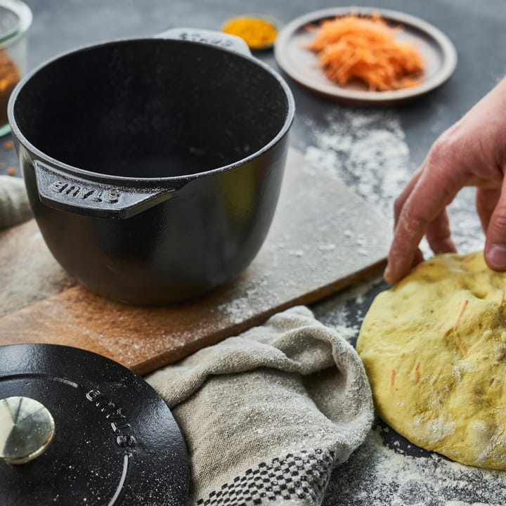 Cast Iron Casserole Dish 5.2L