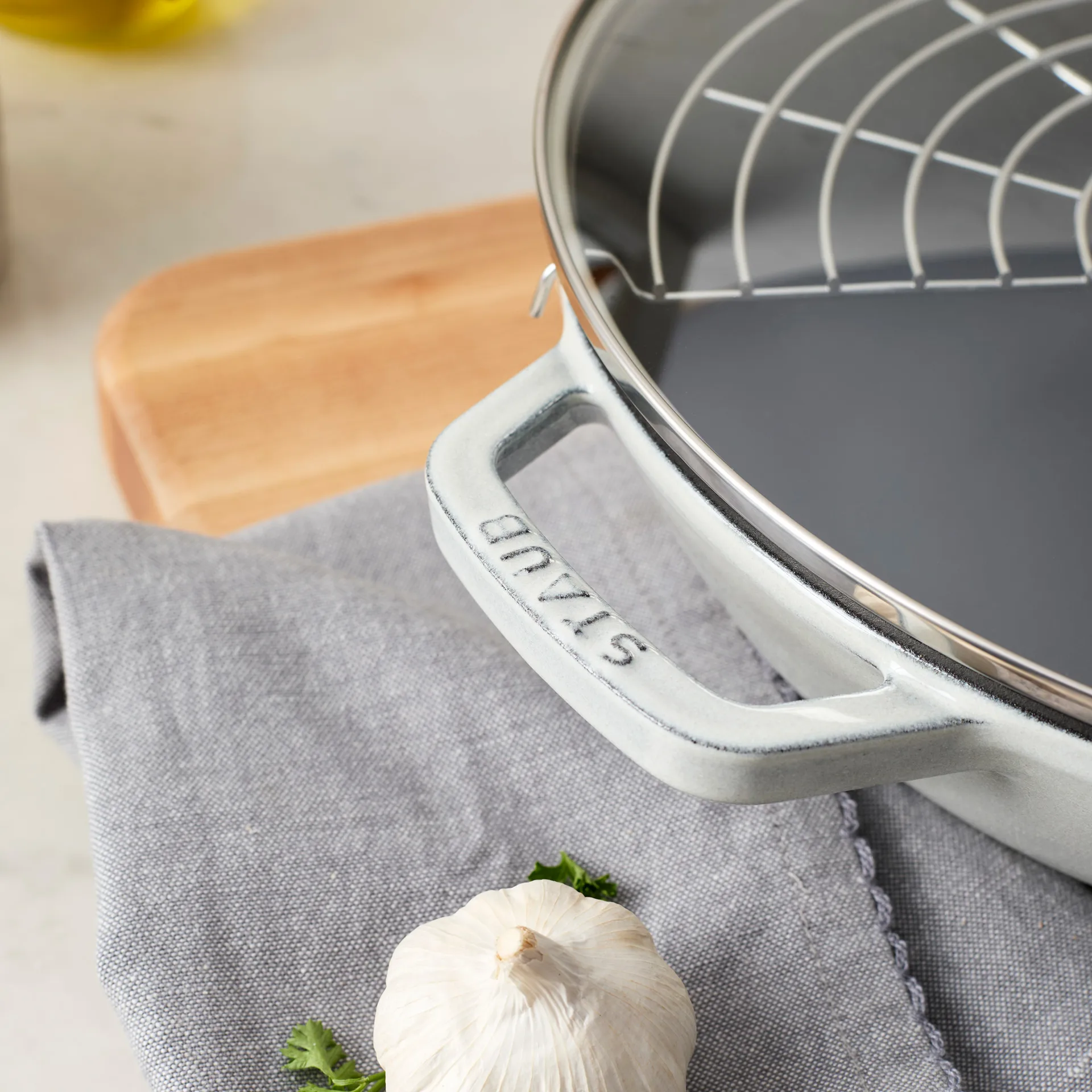 Staub cast iron wok pan with glass lid Ø30 cm, White truffle STAUB