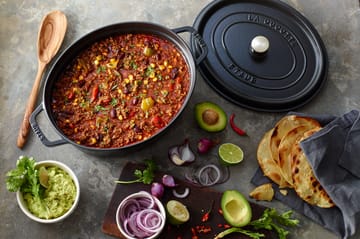 Staub La Cocotte oval cast iron pot 3.2 L - Black - STAUB