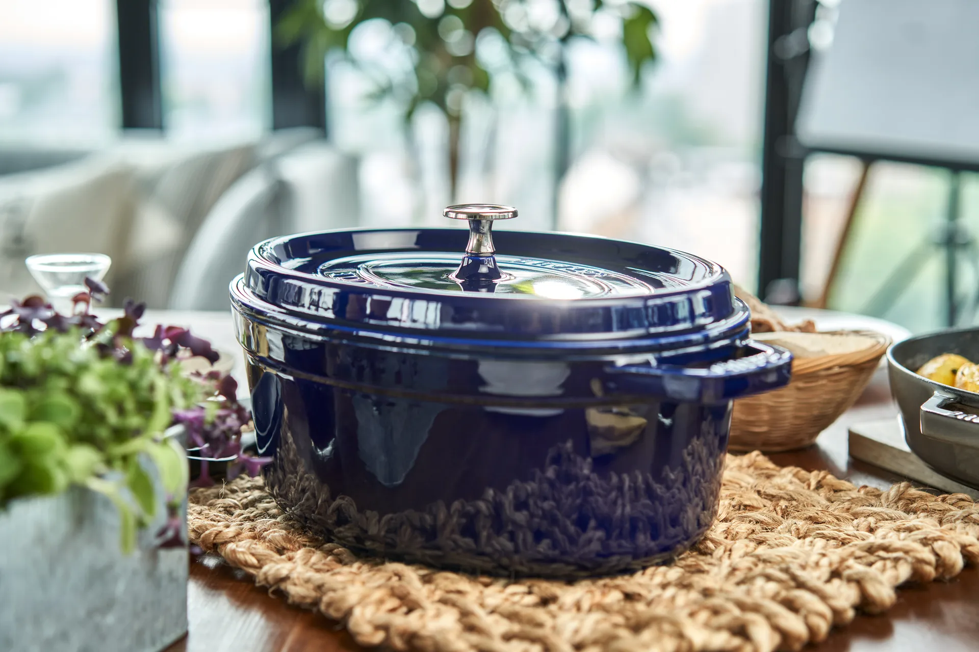 Staub La Cocotte oval cast iron pot 6.7 L, Dark blue STAUB
