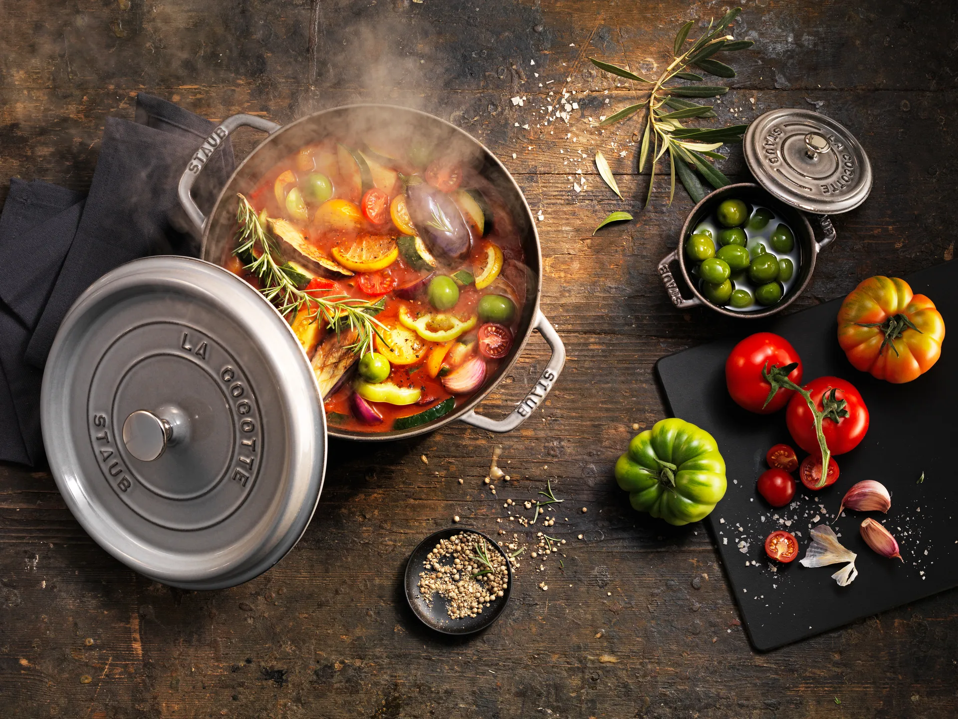 Staub La Cocotte round casserole cast iron 12.6 L, Graphite gray STAUB
