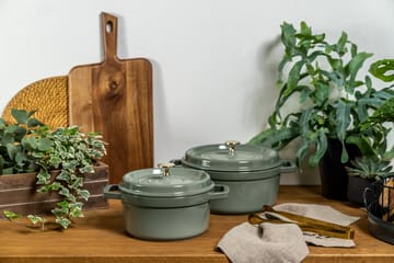Staub La Cocotte round casserole cast iron 5.2 L - Eucalyptus wood - STAUB