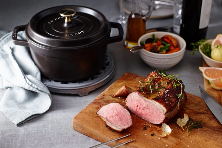 Staub La Cocotte round cast iron pot 2.2 L, Black STAUB