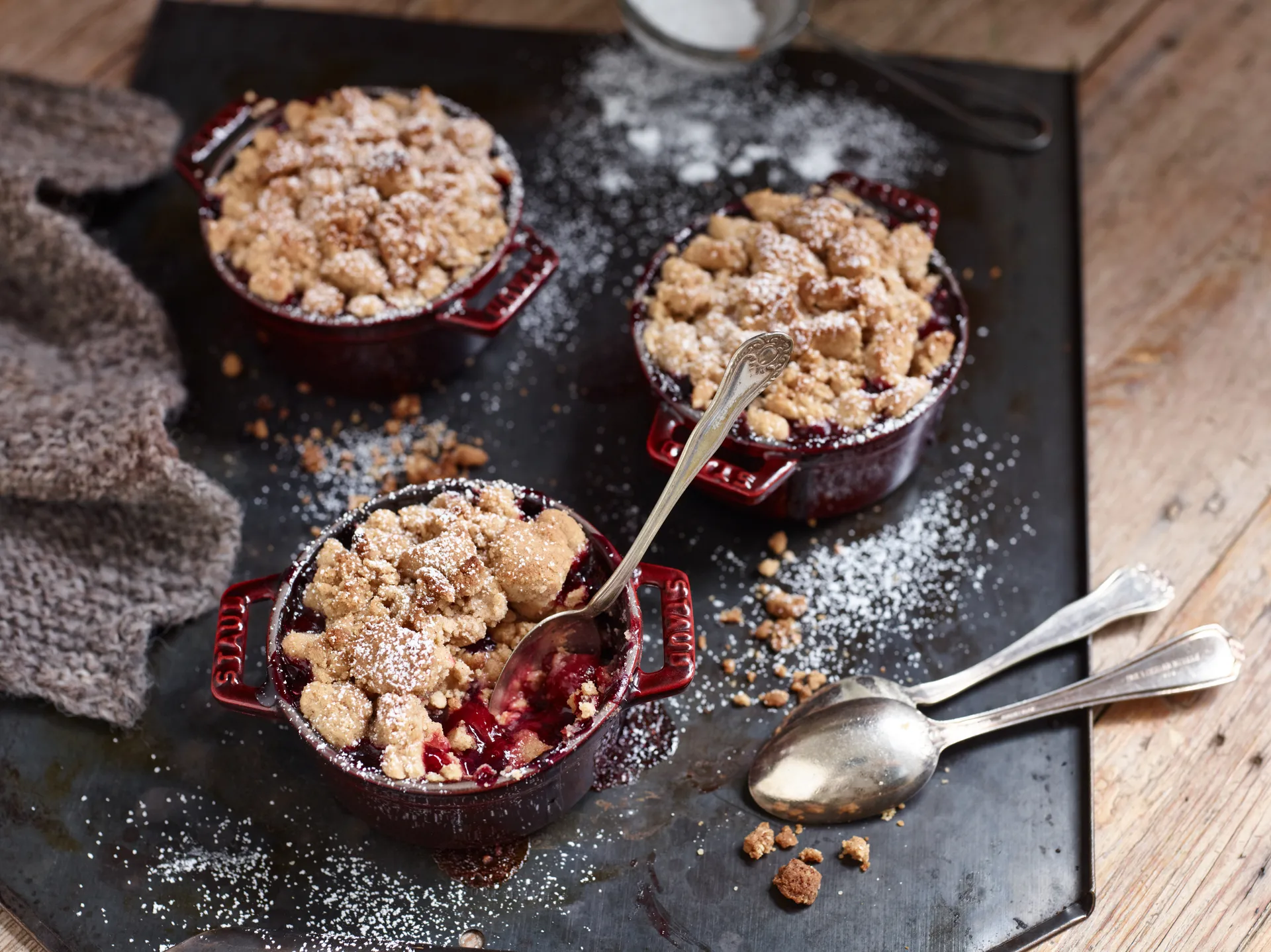 Staub La Cocotte round pot cast iron 0.25 L, Grenadine red STAUB