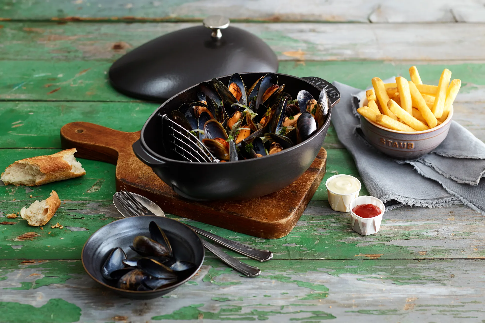Staub mussel casserole dish 2 l, black STAUB
