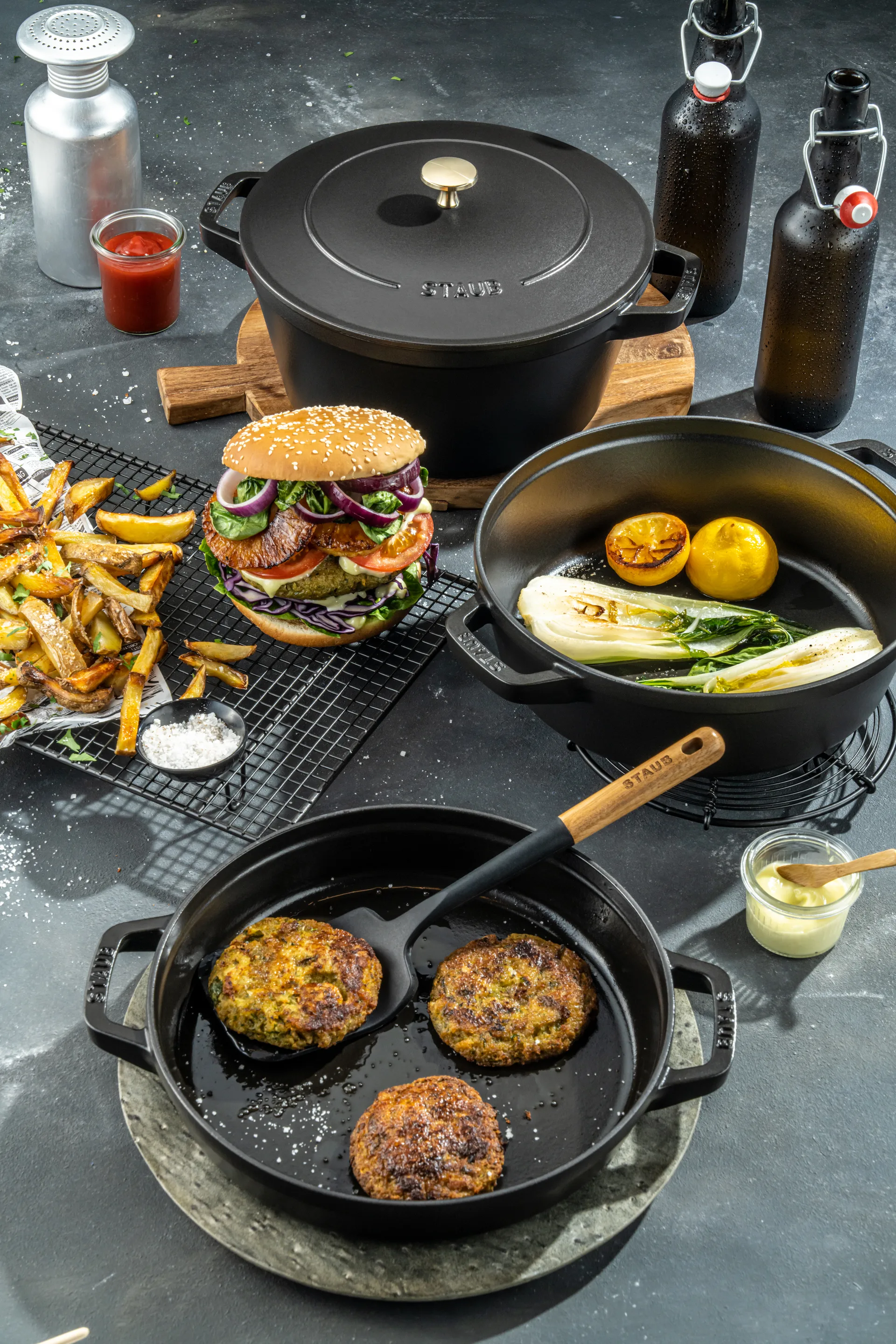 Staub Pot & saucepan set stackable 5 pieces, Black STAUB