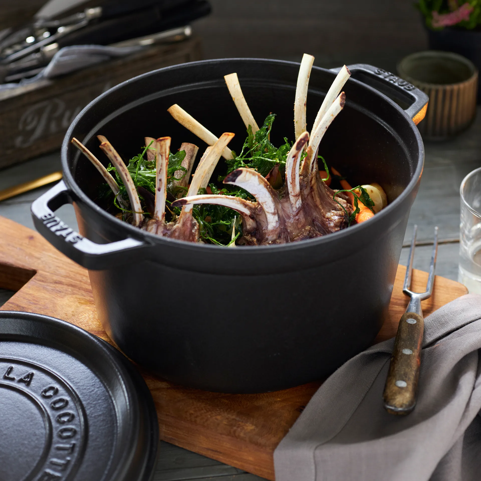 Staub round casserole dish high 4.8 L, Mattblack STAUB