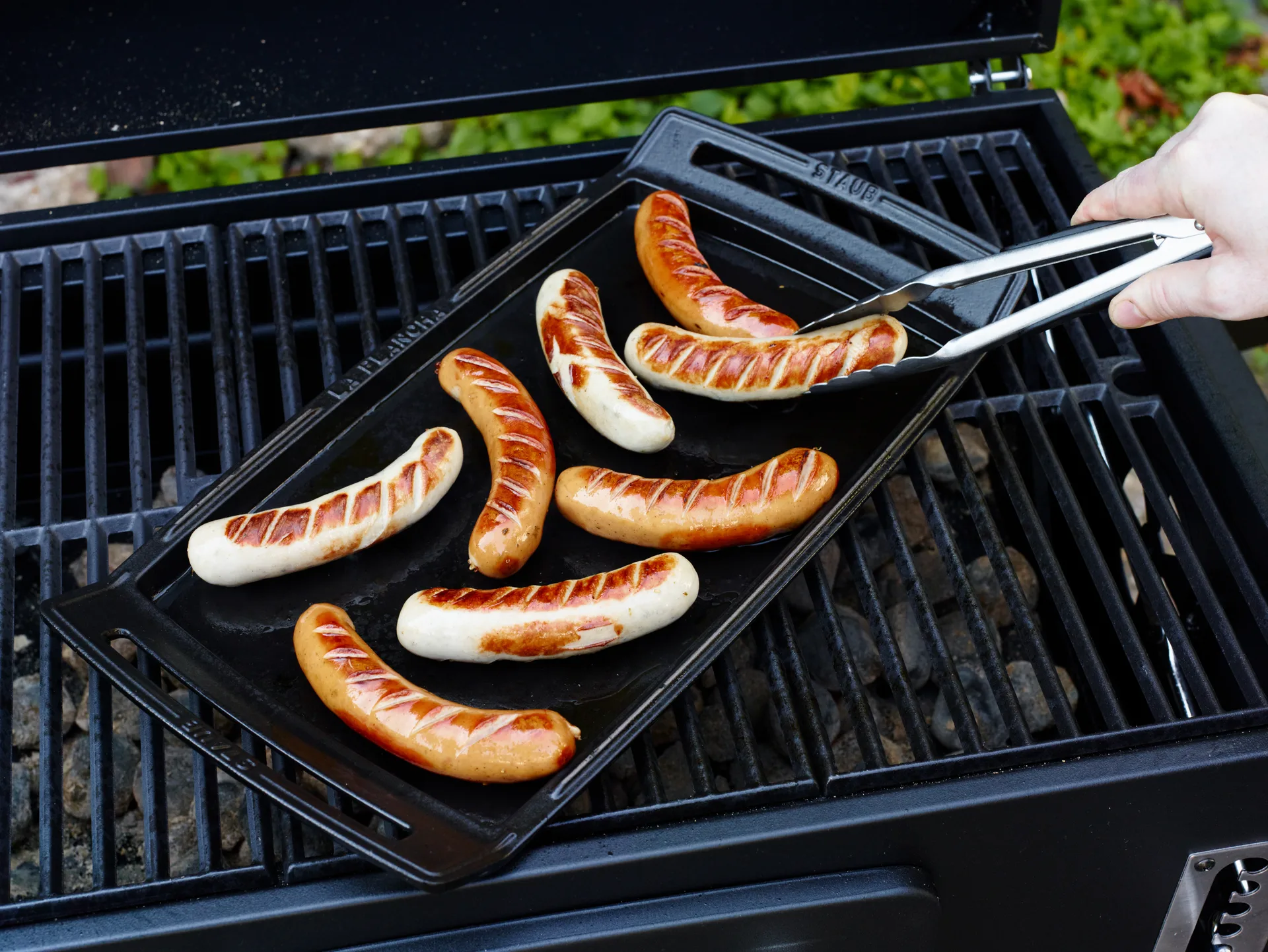 Staub Teppanyaki griddle with handles 38x25 cm, Black STAUB