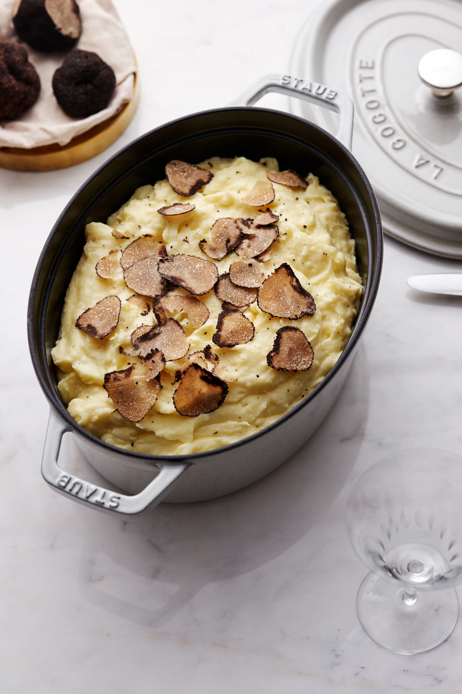 Staub White Truffle casserole oval, 4.2 l STAUB
