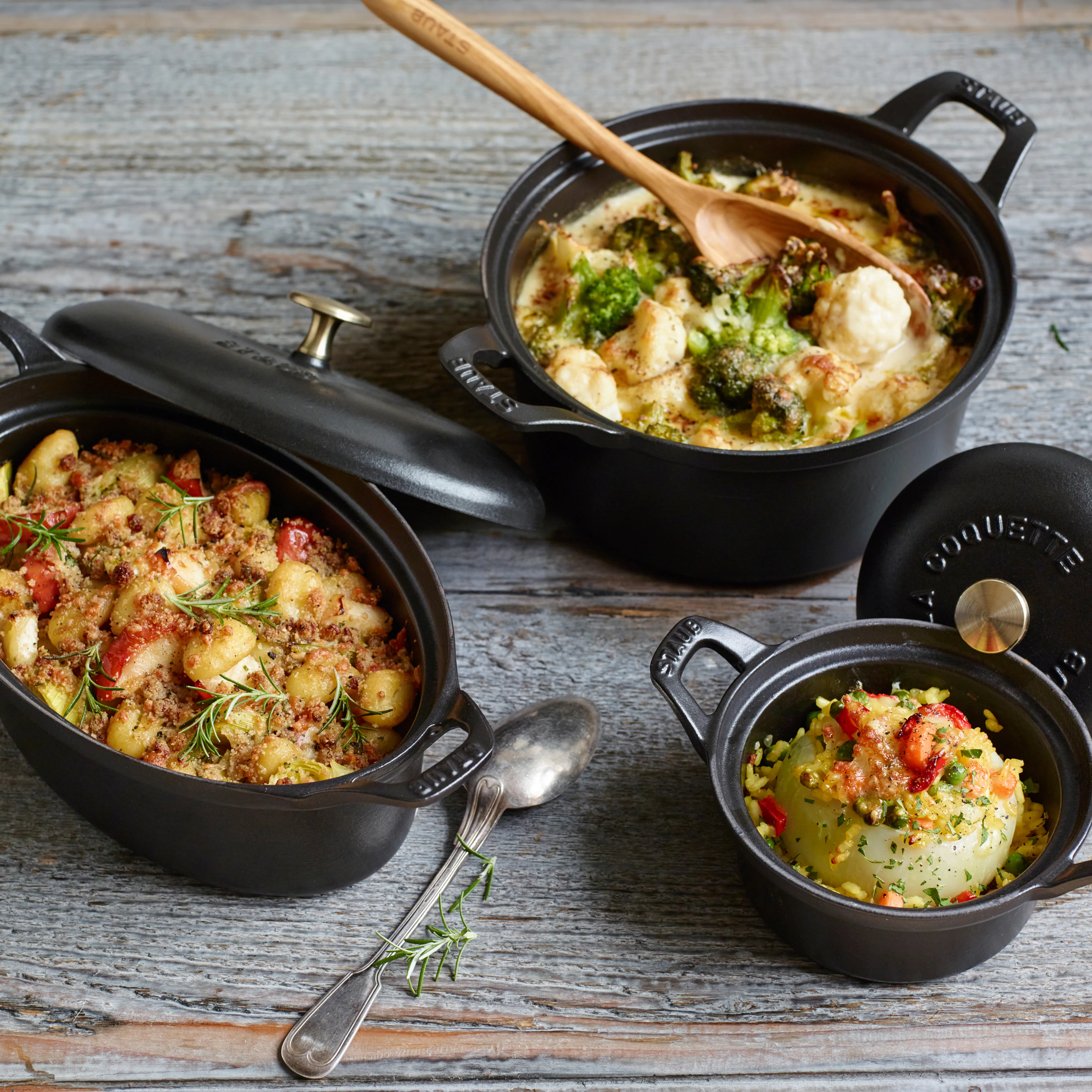 502911-01_3_EnvironmentImage-