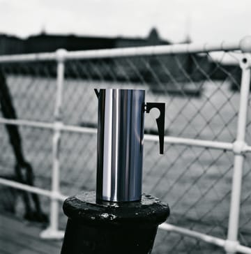 Cylinda Line jug with icelip - steel - Stelton