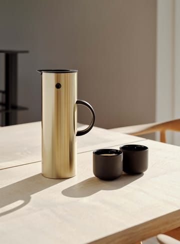 EM77 Stelton vacuum jug 1 l - Brushed brass - Stelton