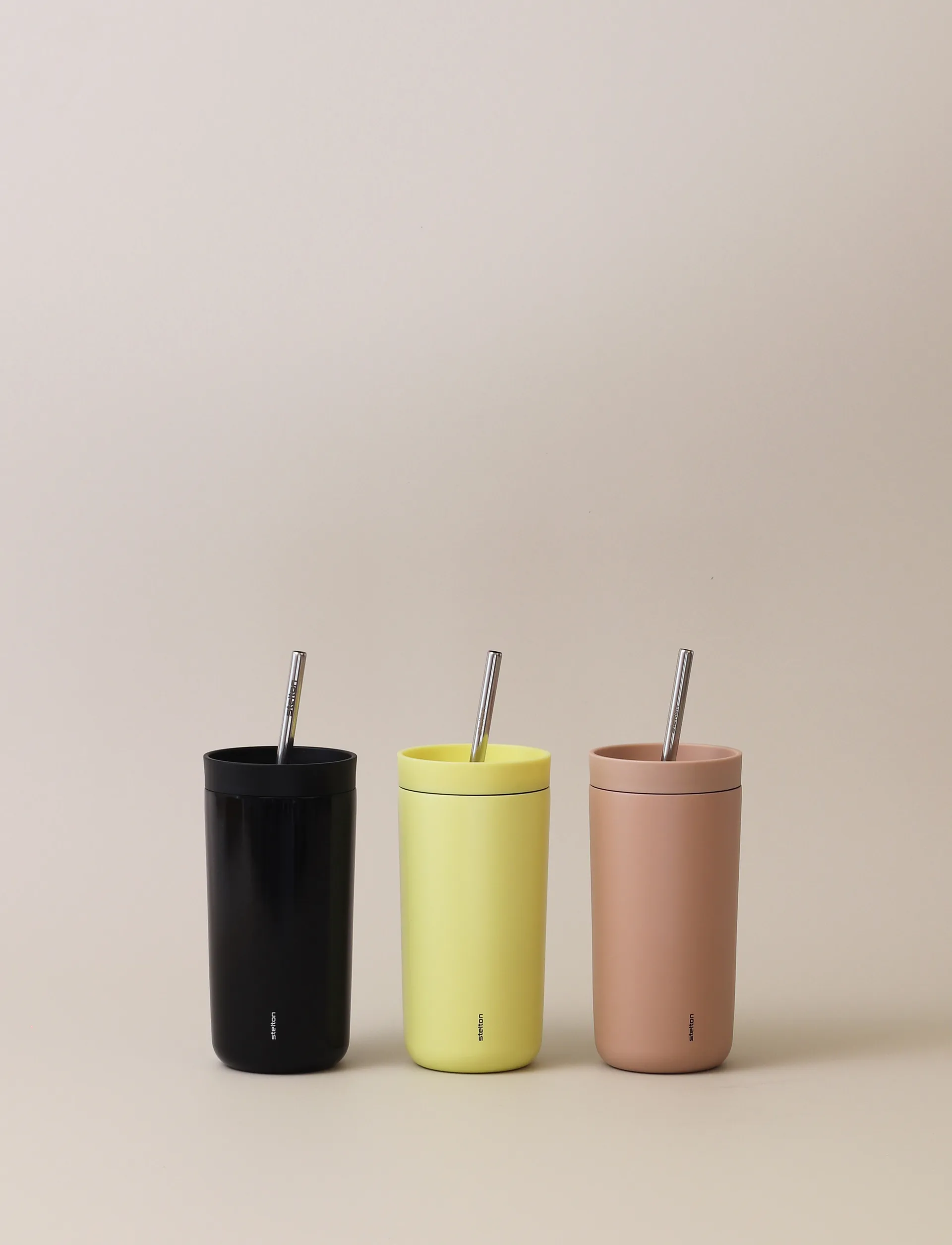 To Go Sip thermos mug with straw 0.4 L, Soft black Stelton