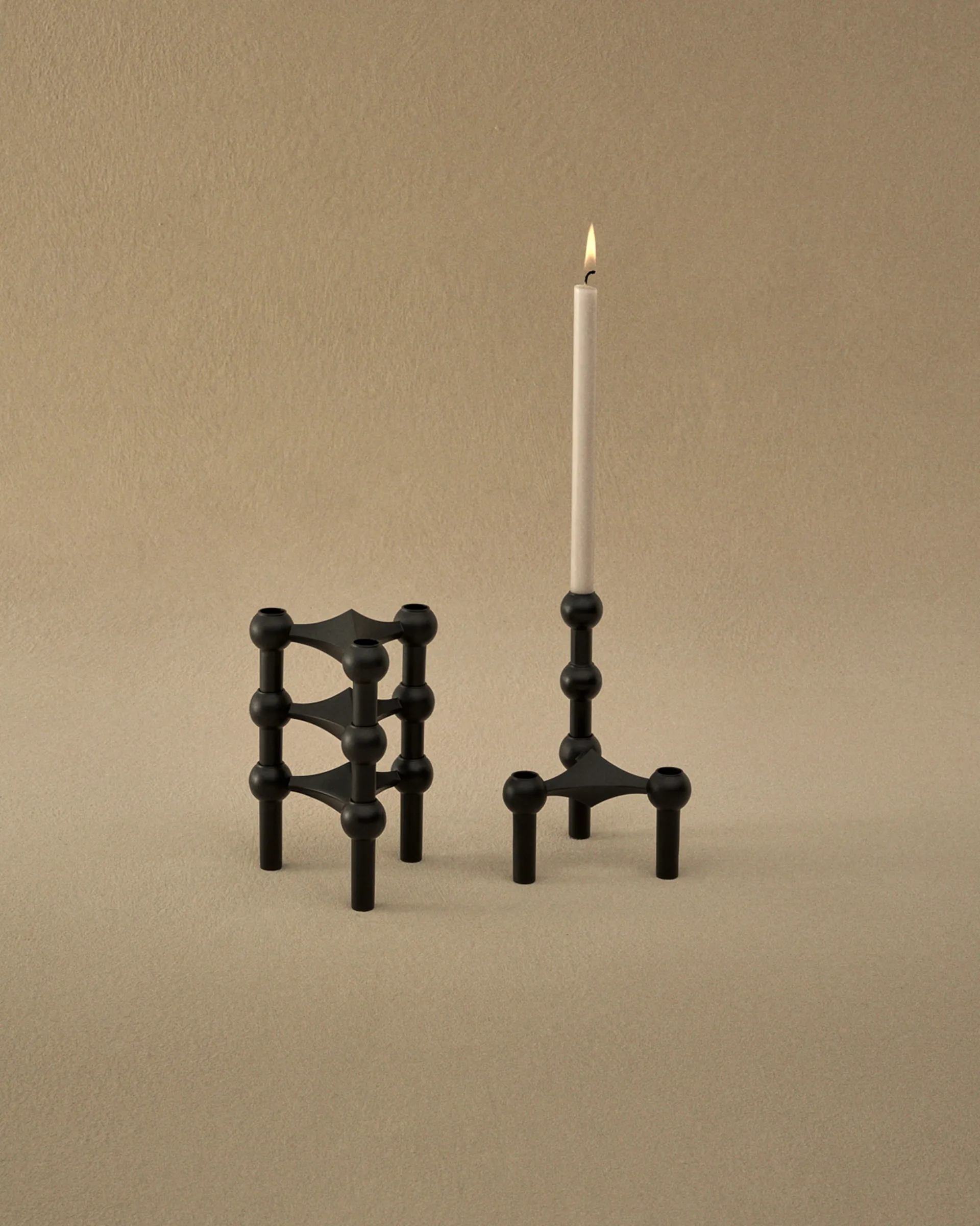 Nagel candle holder, matte black STOFF