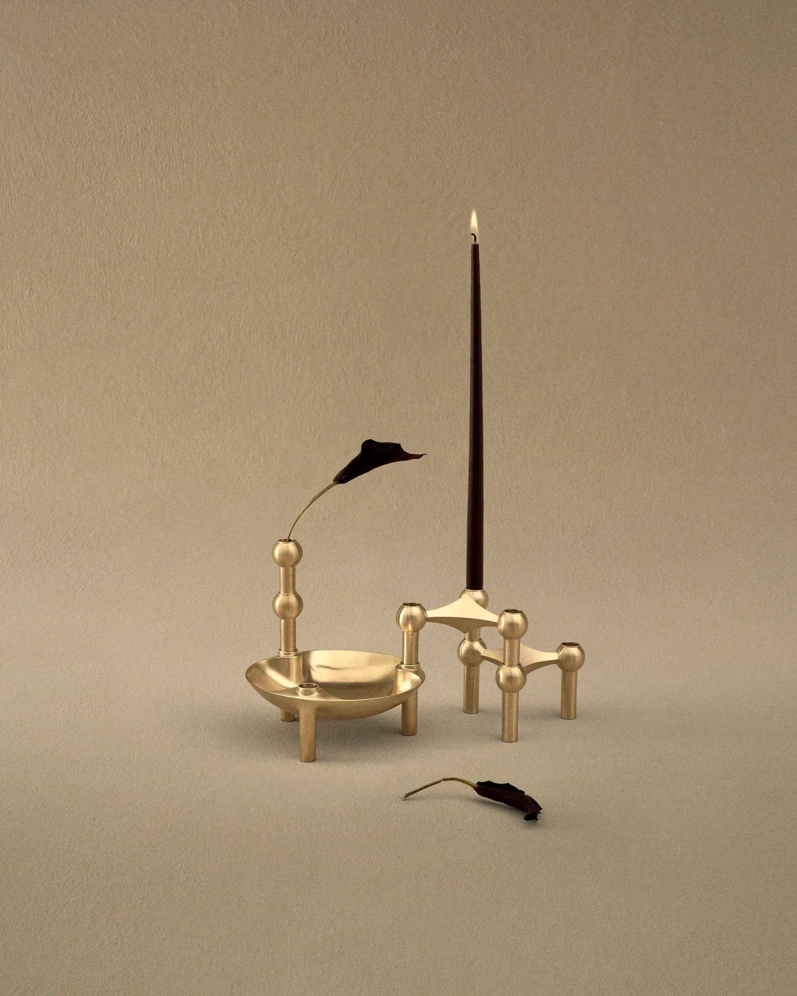 STOFF Nagel vase, Brushed brass STOFF Nagel