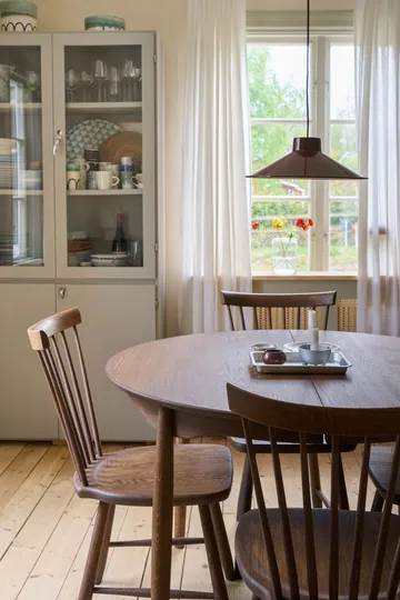 Carl dining table Ø115. divided - Chocolate brown oil Special Edition (oak), Ø115 cm - Stolab