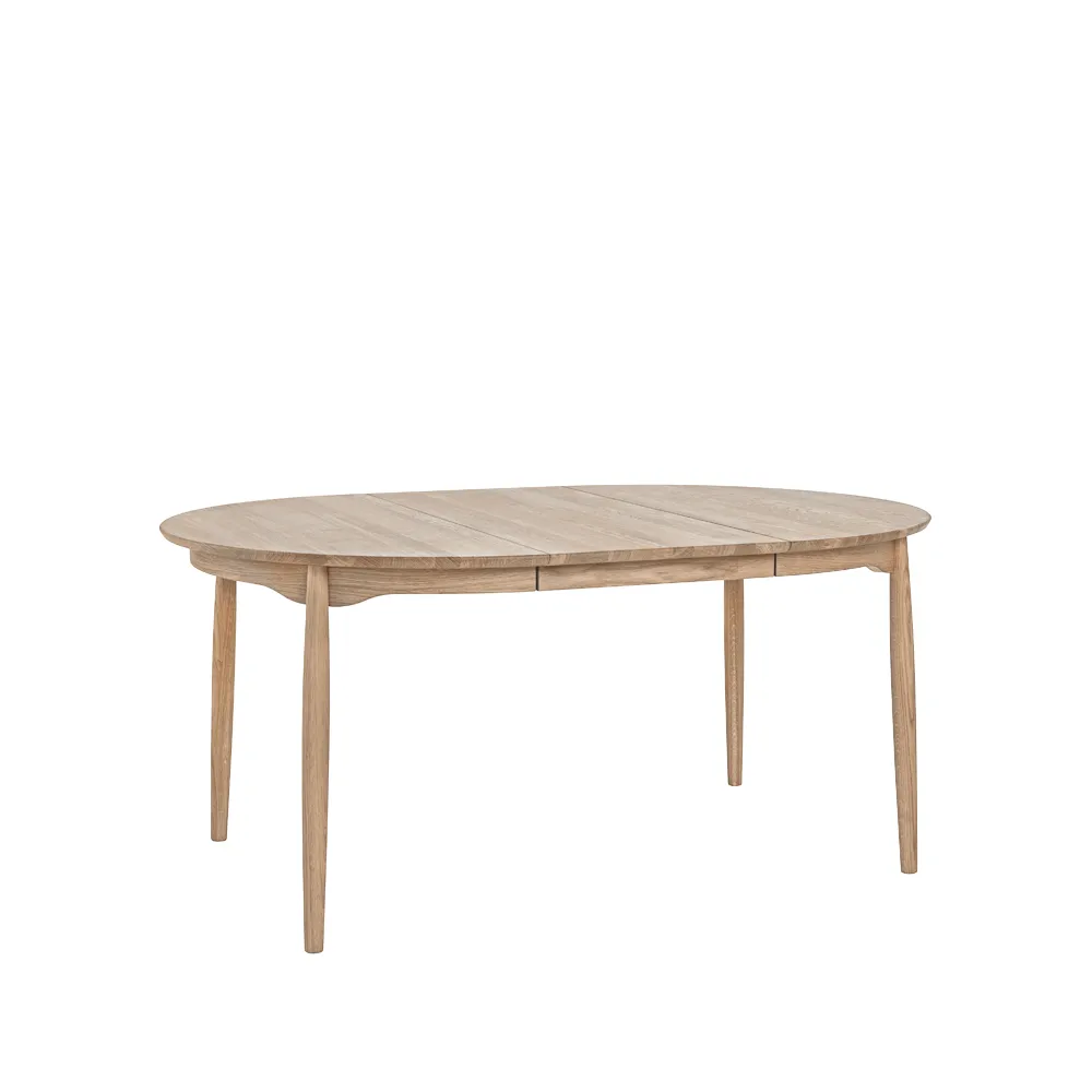 Carl dining table oak, Oak light matt lacquer. 2 inserts Stolab