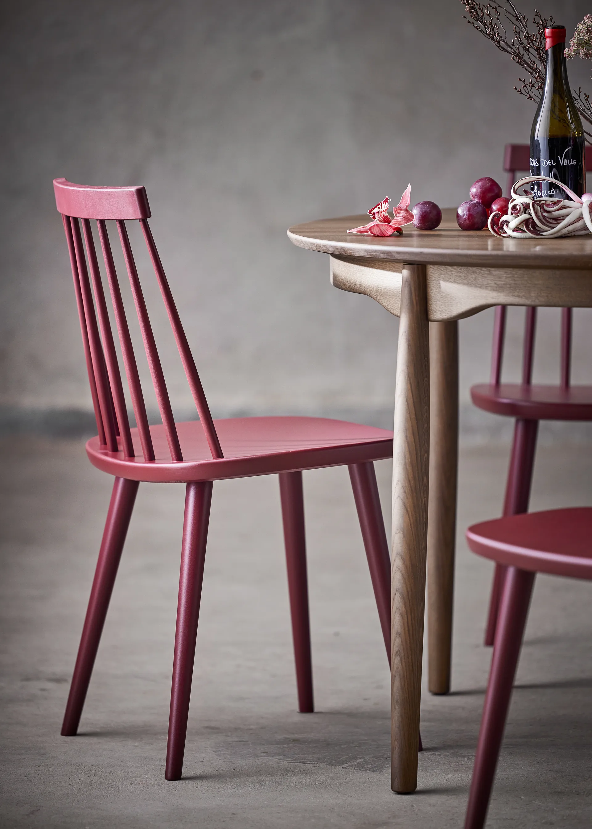 Carl dining table oak, Smoked oak Ø115 cm. fixed disk (un divided) Stolab