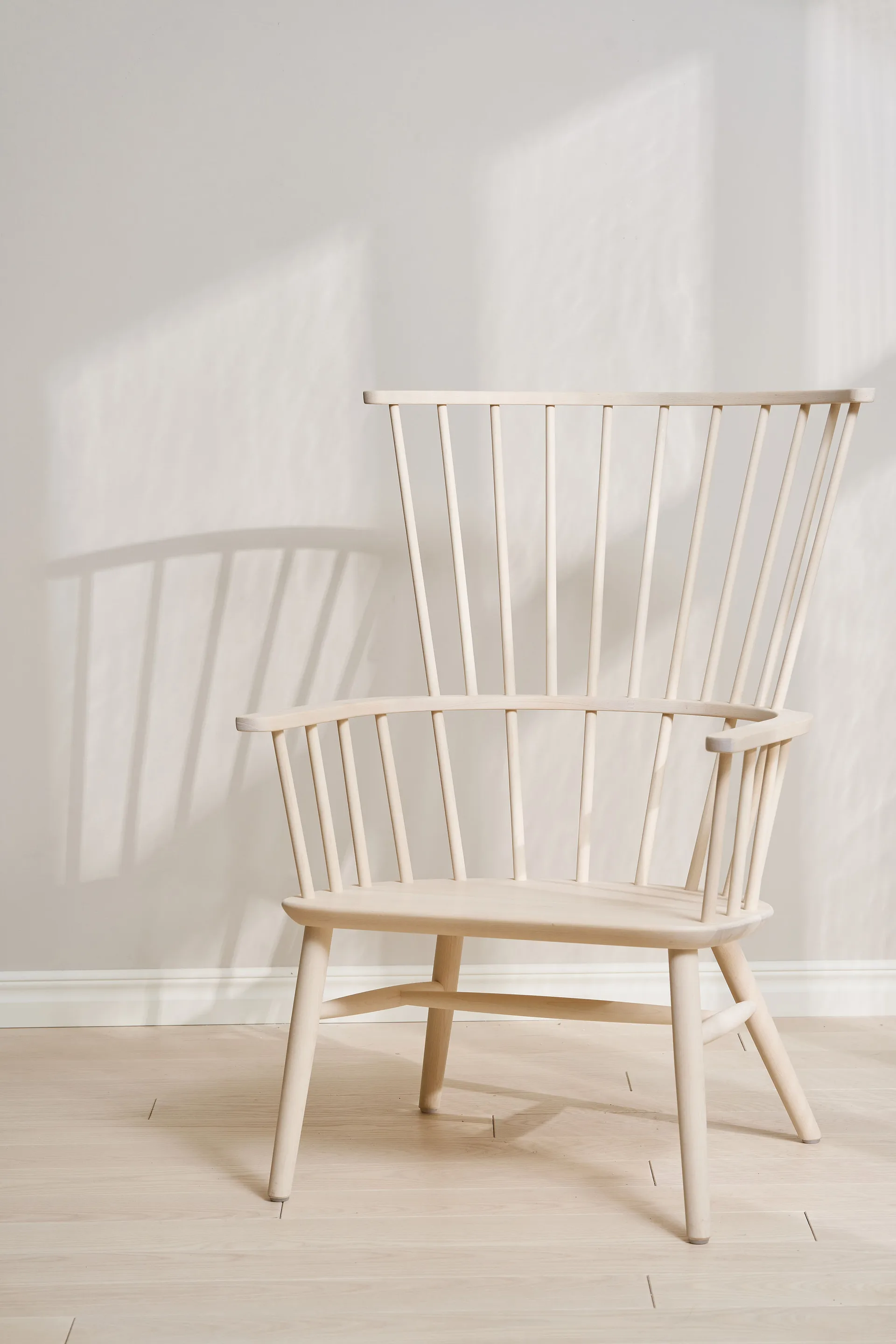 Henriette armchair cushion&headrest White oiled-Scand. grey Stolab