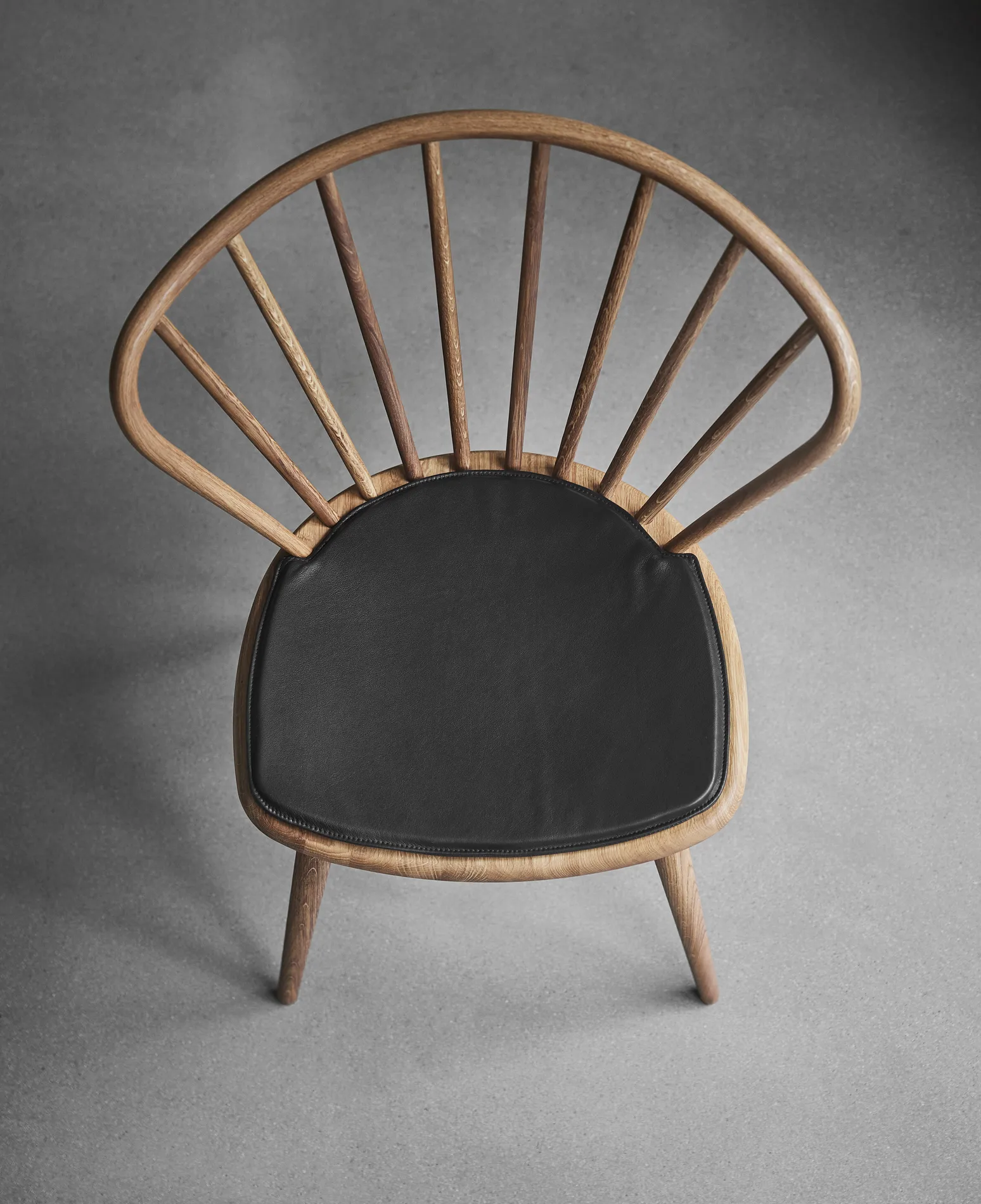 Lilla Åland/Miss Holly lässt her cushion, Black Stolab