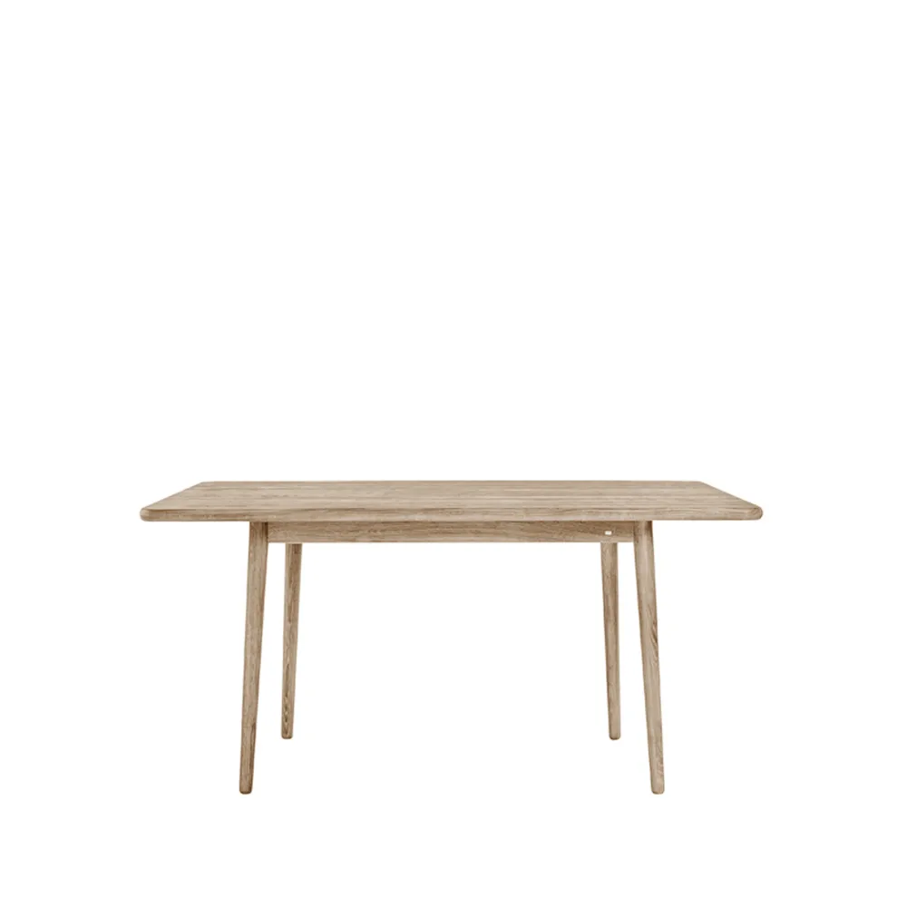 Miss Holly dining table. 175x100 cm, Oak light matt lacquer. 1 insert Stolab