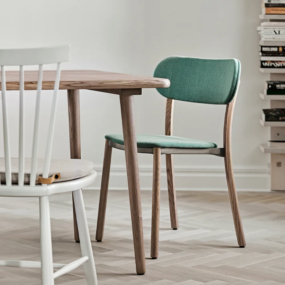 Miss Tailor dining table 90x90x73 cm, Oak natural oil Stolab
