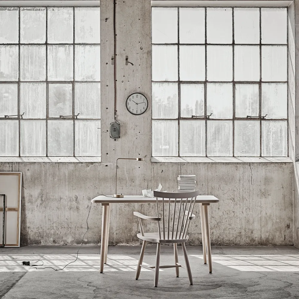 Miss Tailor dining table 90x90x73 cm, Oak natural oil Stolab