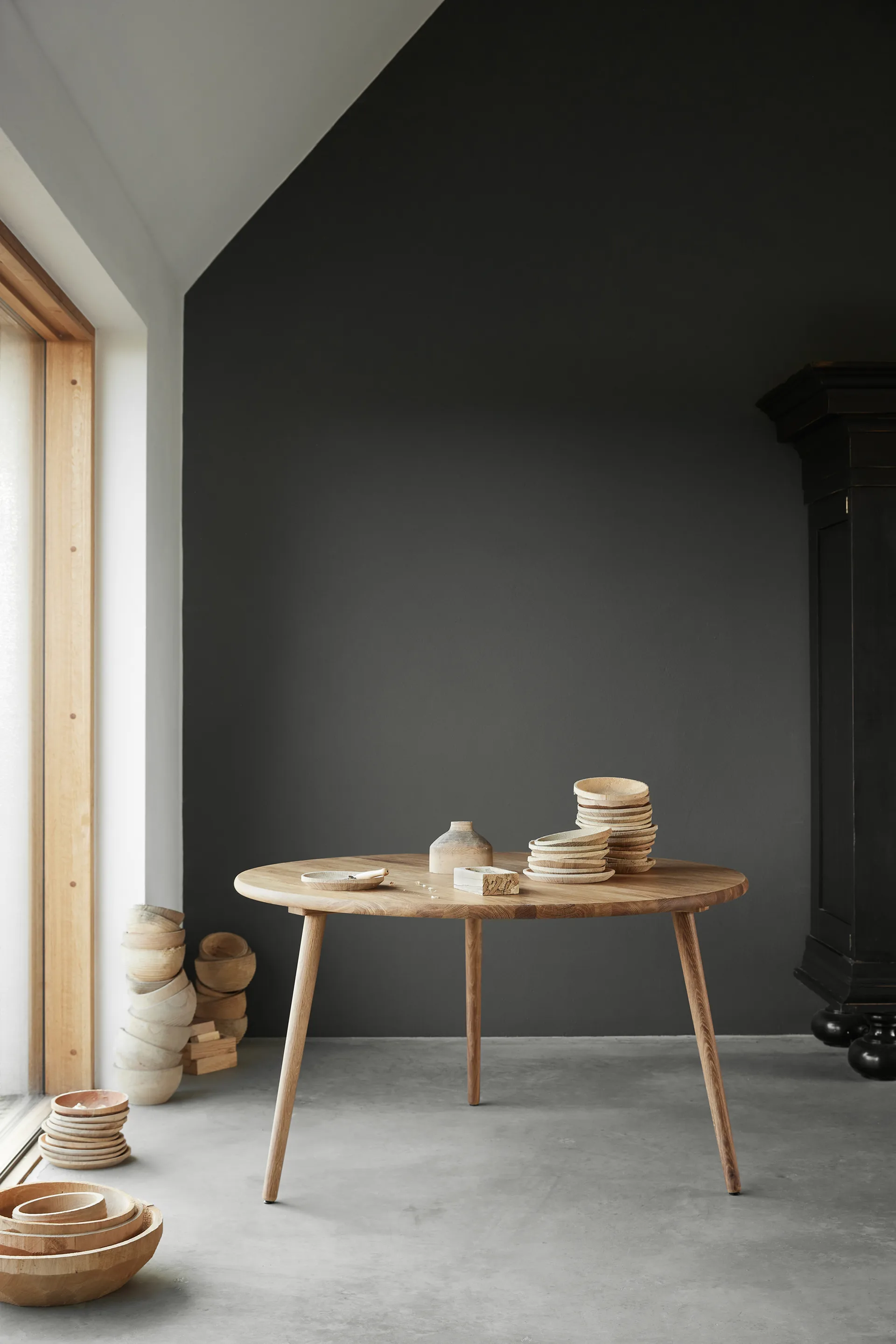 Miss Tailor dining table round Ø130 cm, Oak naturell oil Stolab