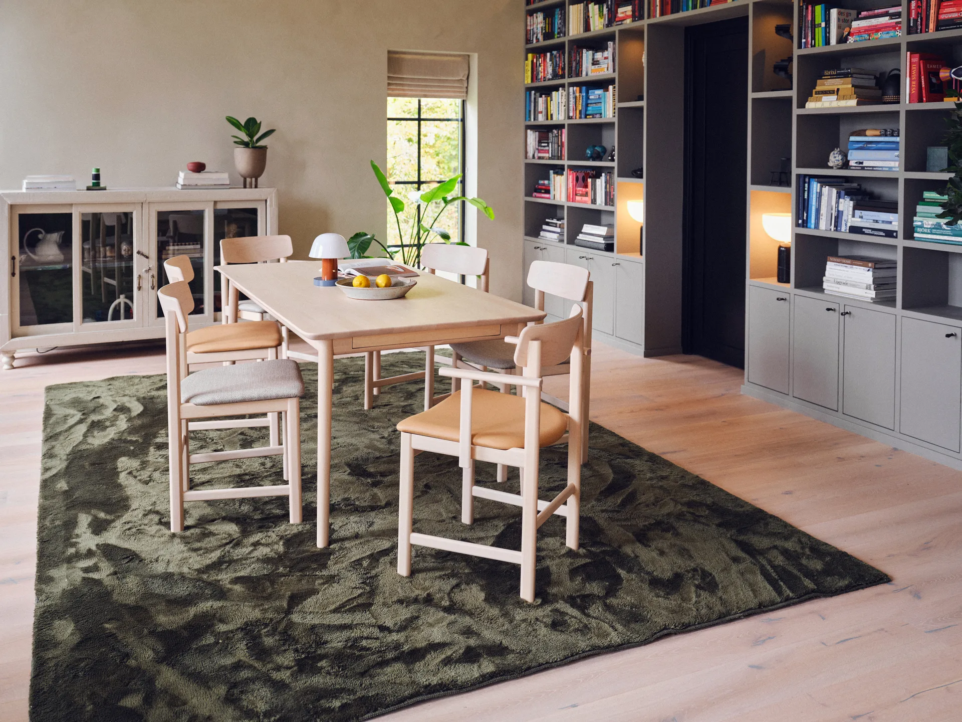 Pal armchair, Birch light matte lacquer-Elmosoft 22030 Stolab