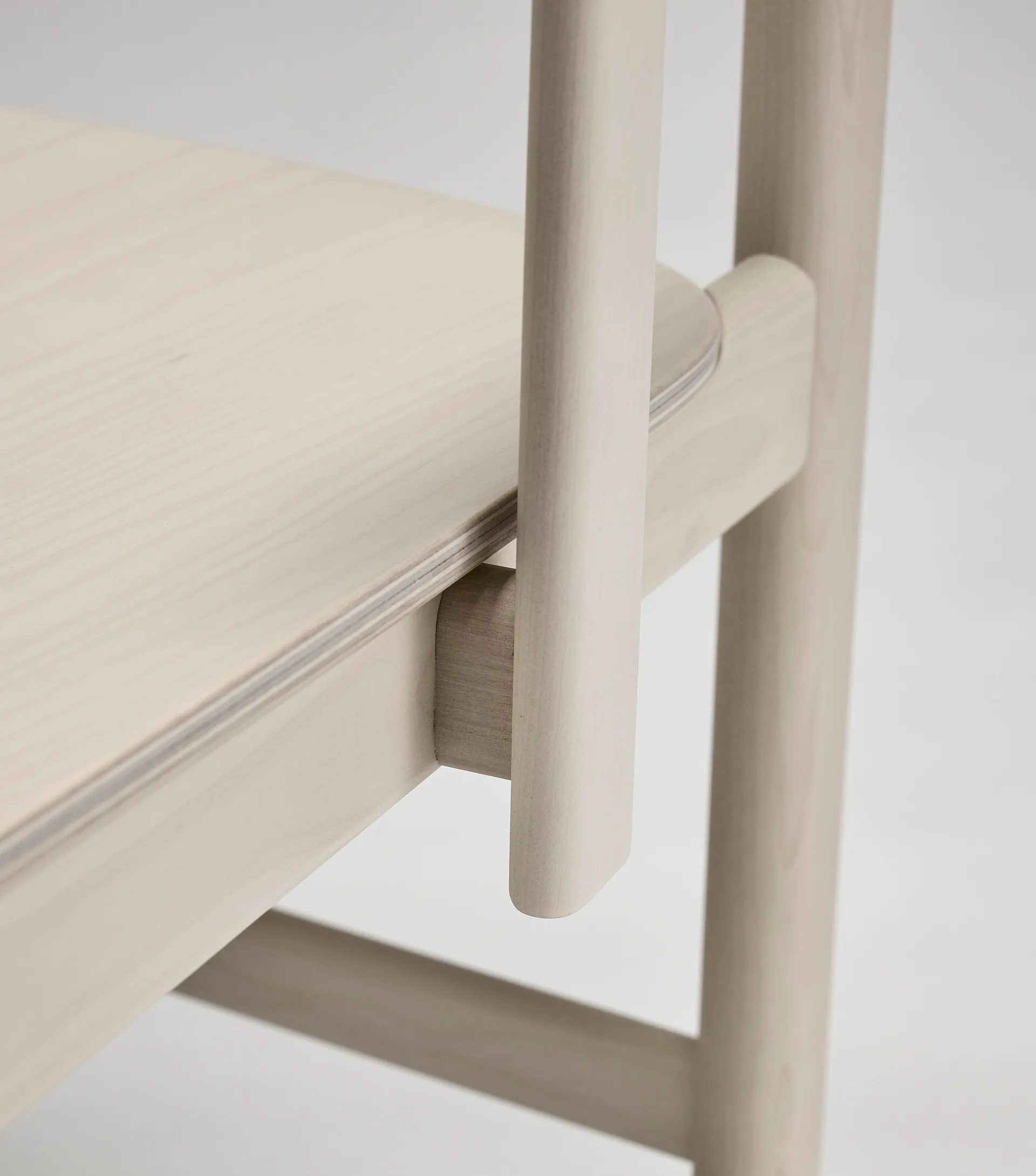 Pal armchair, Birch light matte lacquered Stolab