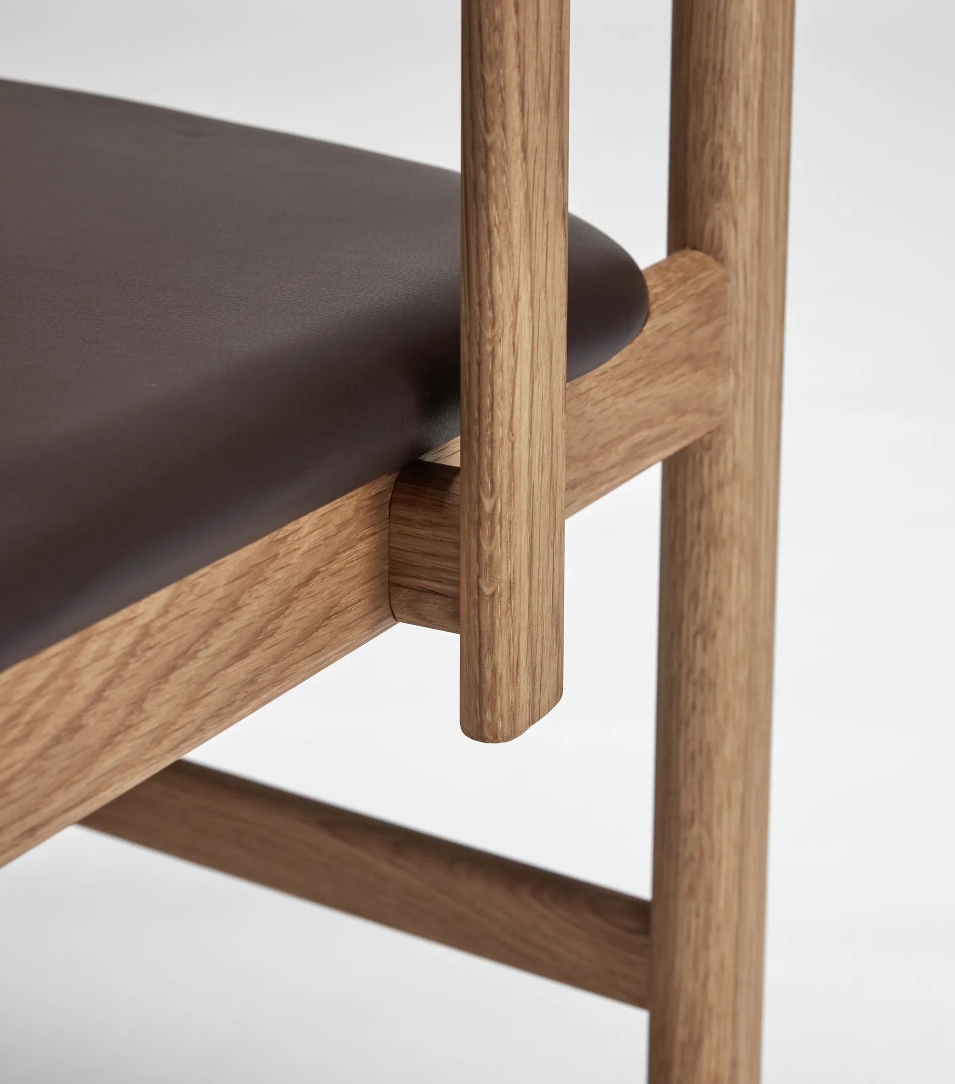 Pal armchair, Oak natural oil-Elmosoft 93129 Stolab