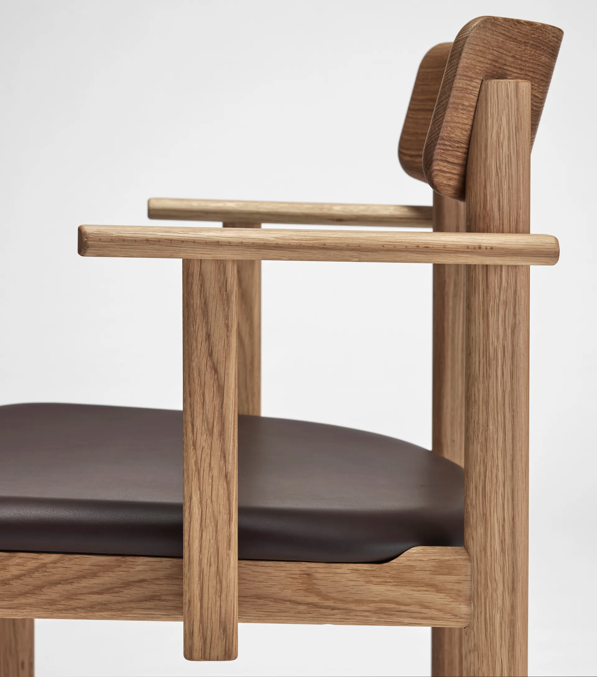 Pal armchair, Oak natural oil-Elmosoft 93129 Stolab