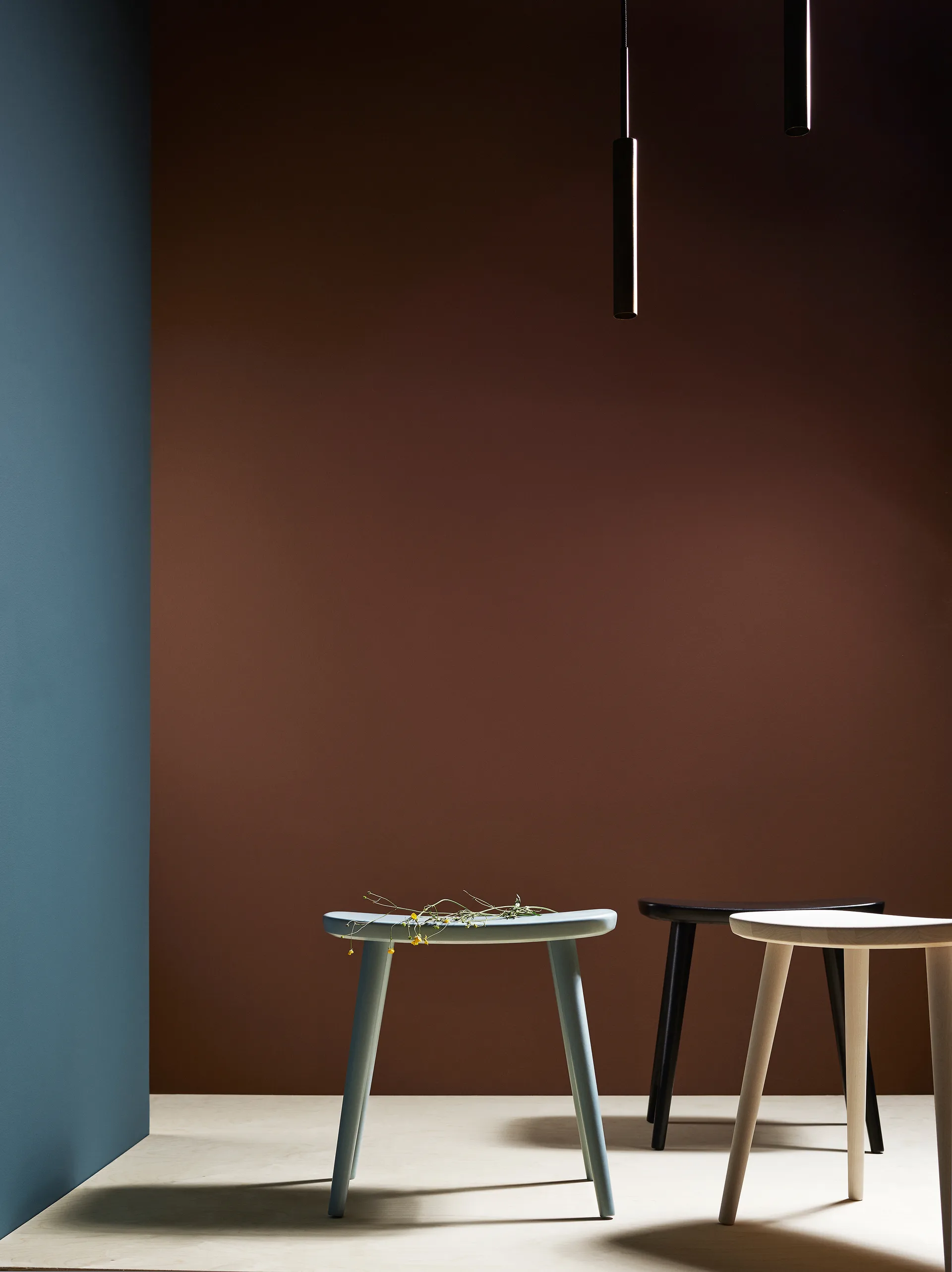 Palle stool, Black Stolab